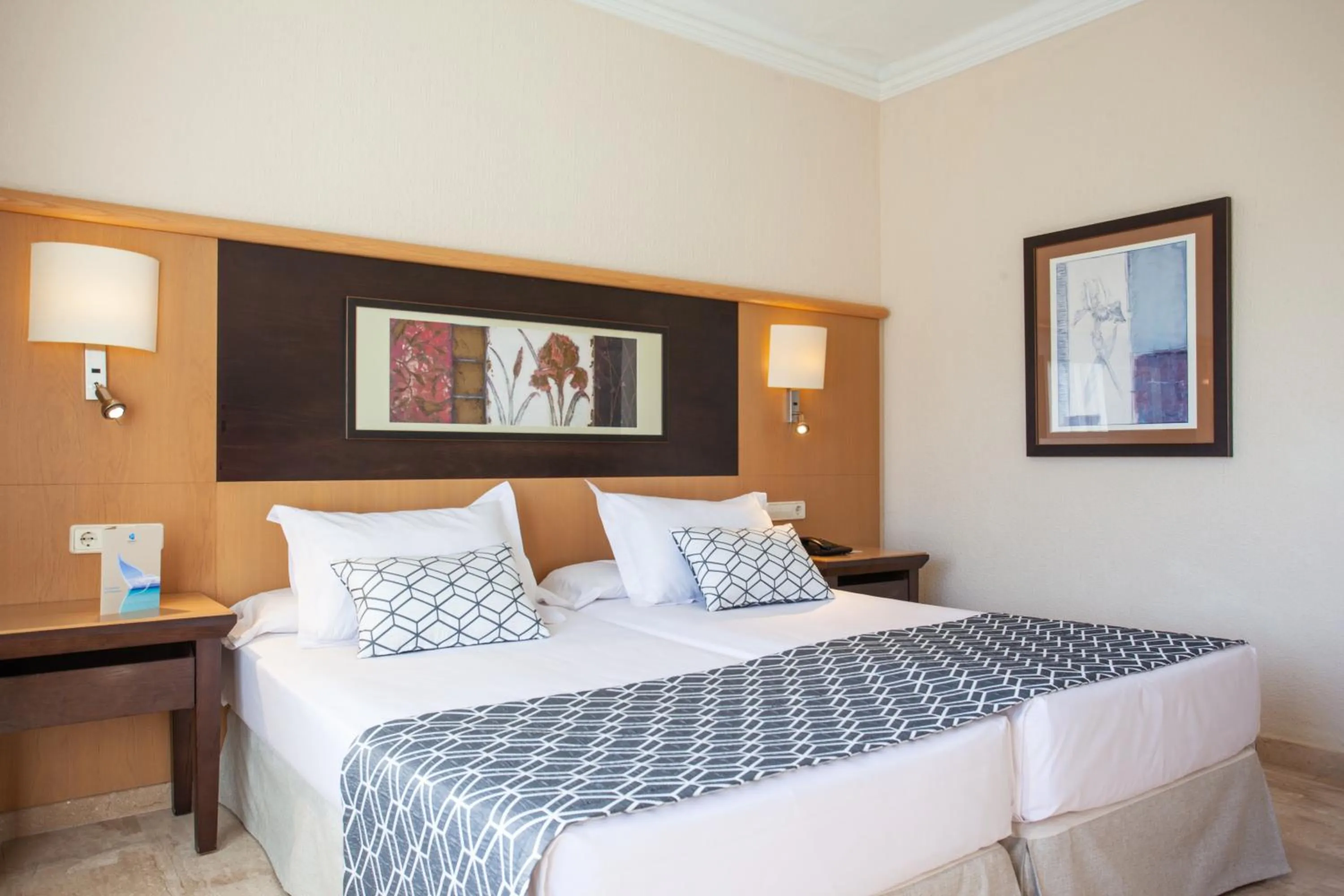 Bed in Grupotel Nilo & Spa