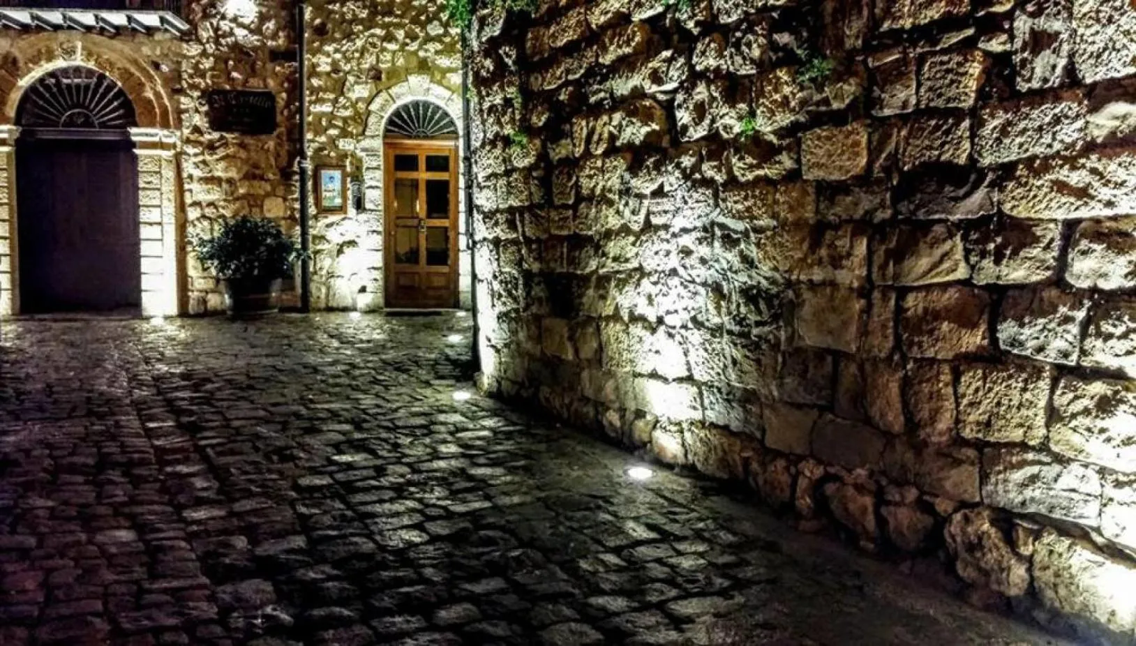 Facade/entrance in Il Castello