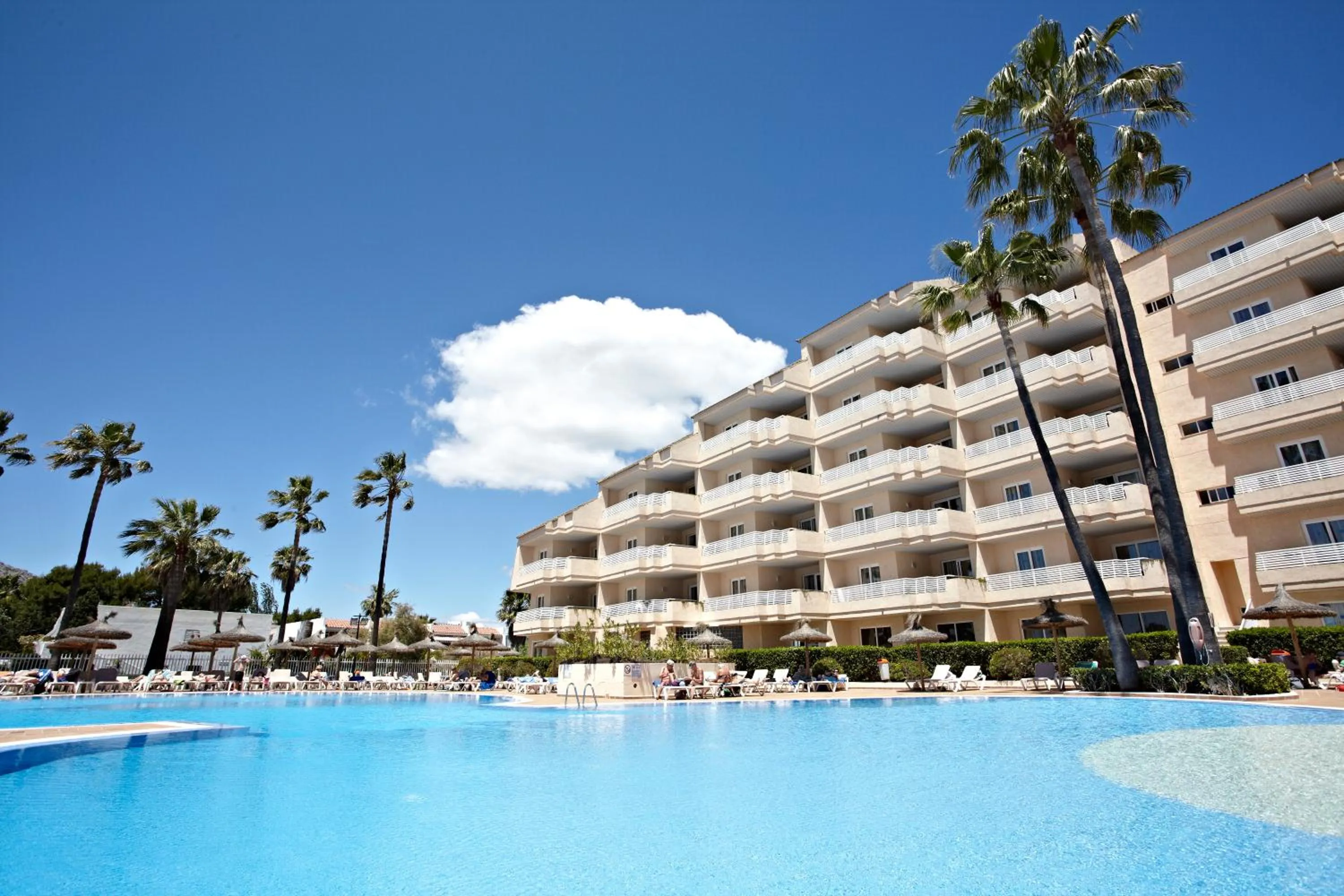 Swimming pool in Grupotel Port D´Alcudia