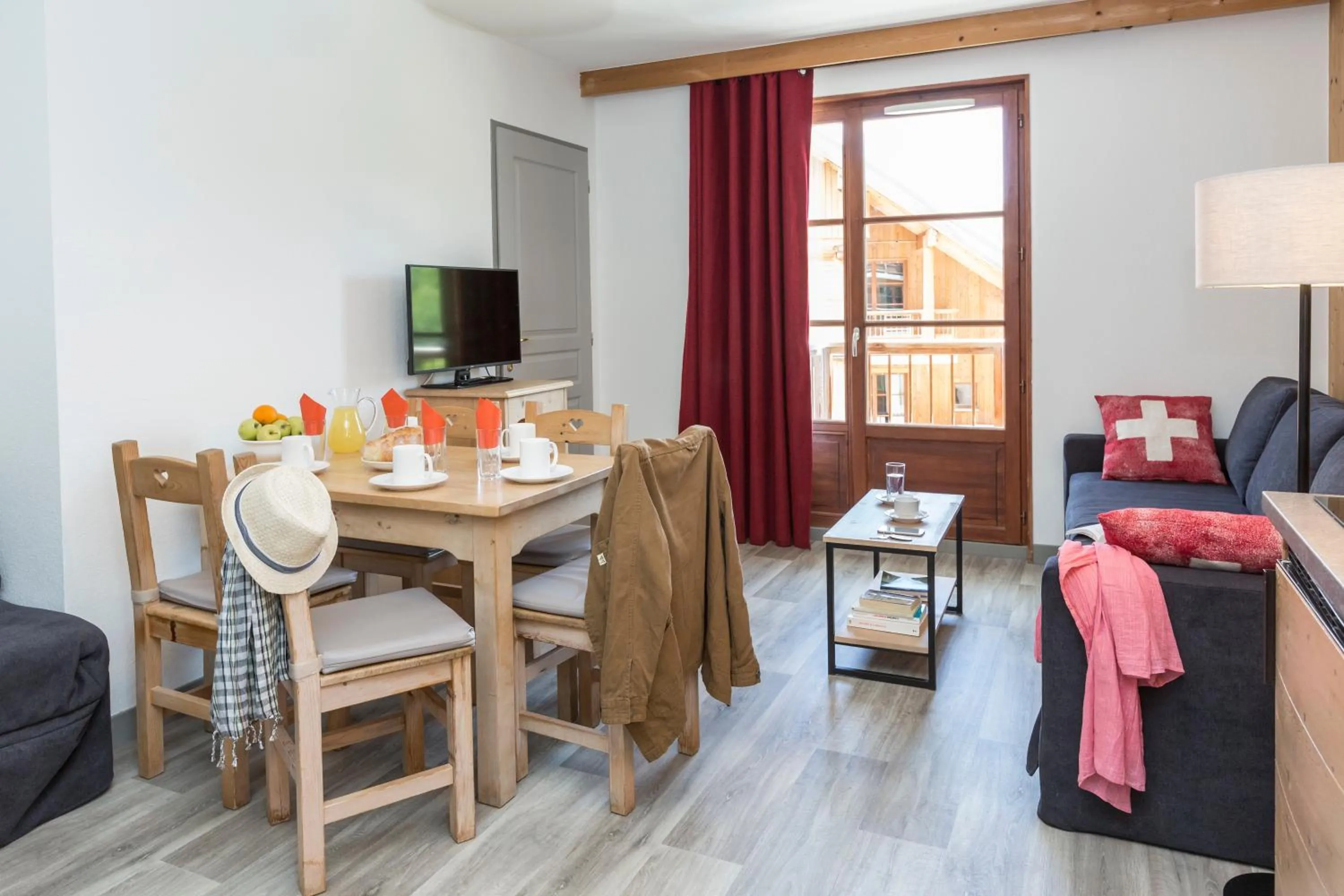 Seating area in Résidence Odalys L'Orée des Pistes