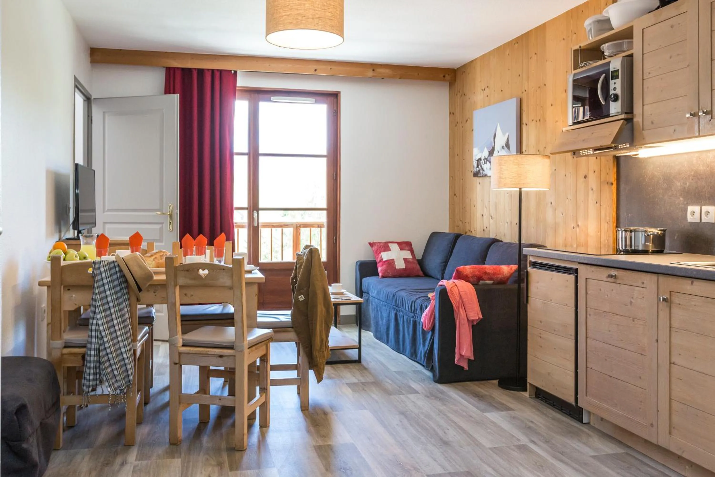 Kitchen or kitchenette in Résidence Odalys L'Orée des Pistes