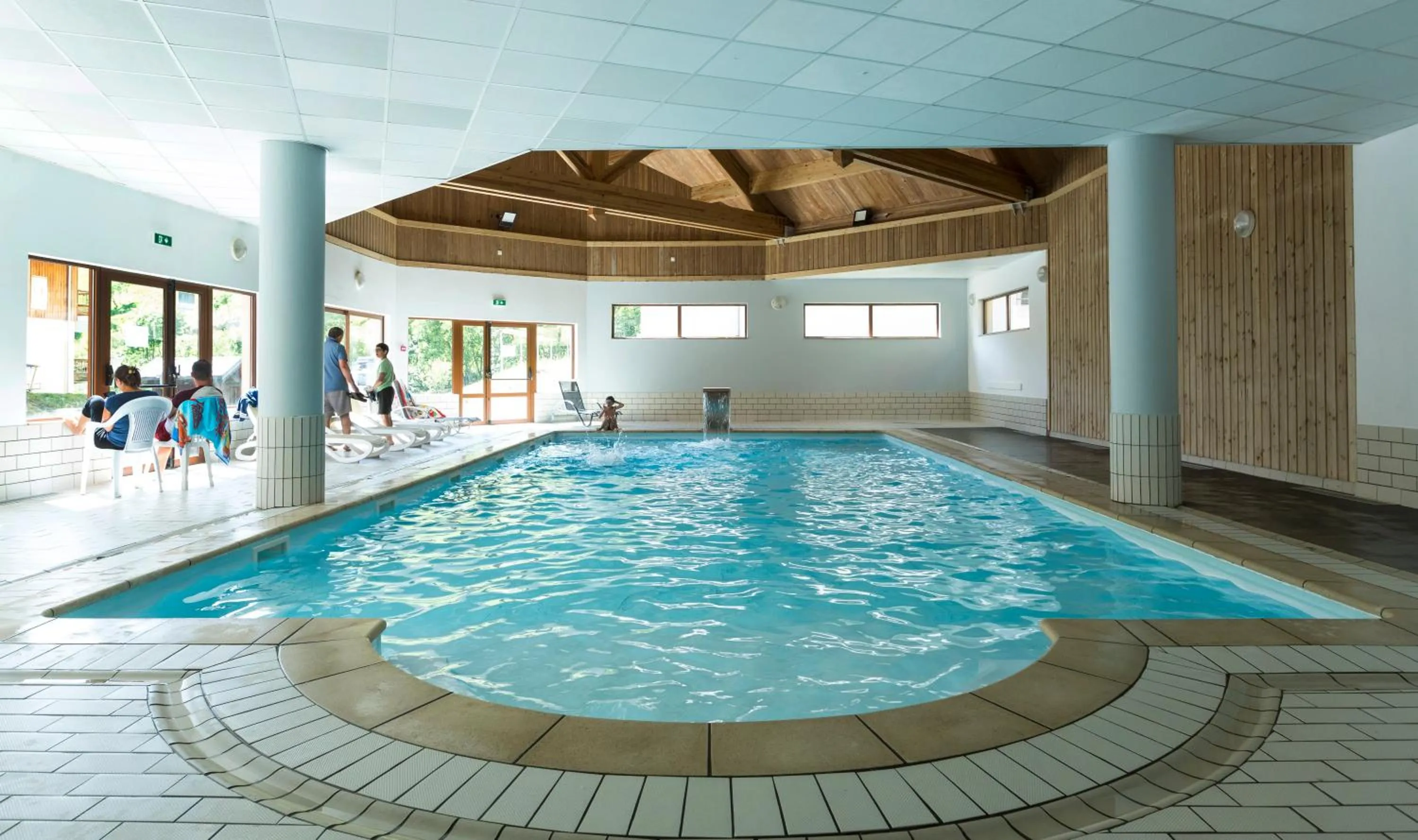 Swimming pool in Résidence Odalys L'Orée des Pistes