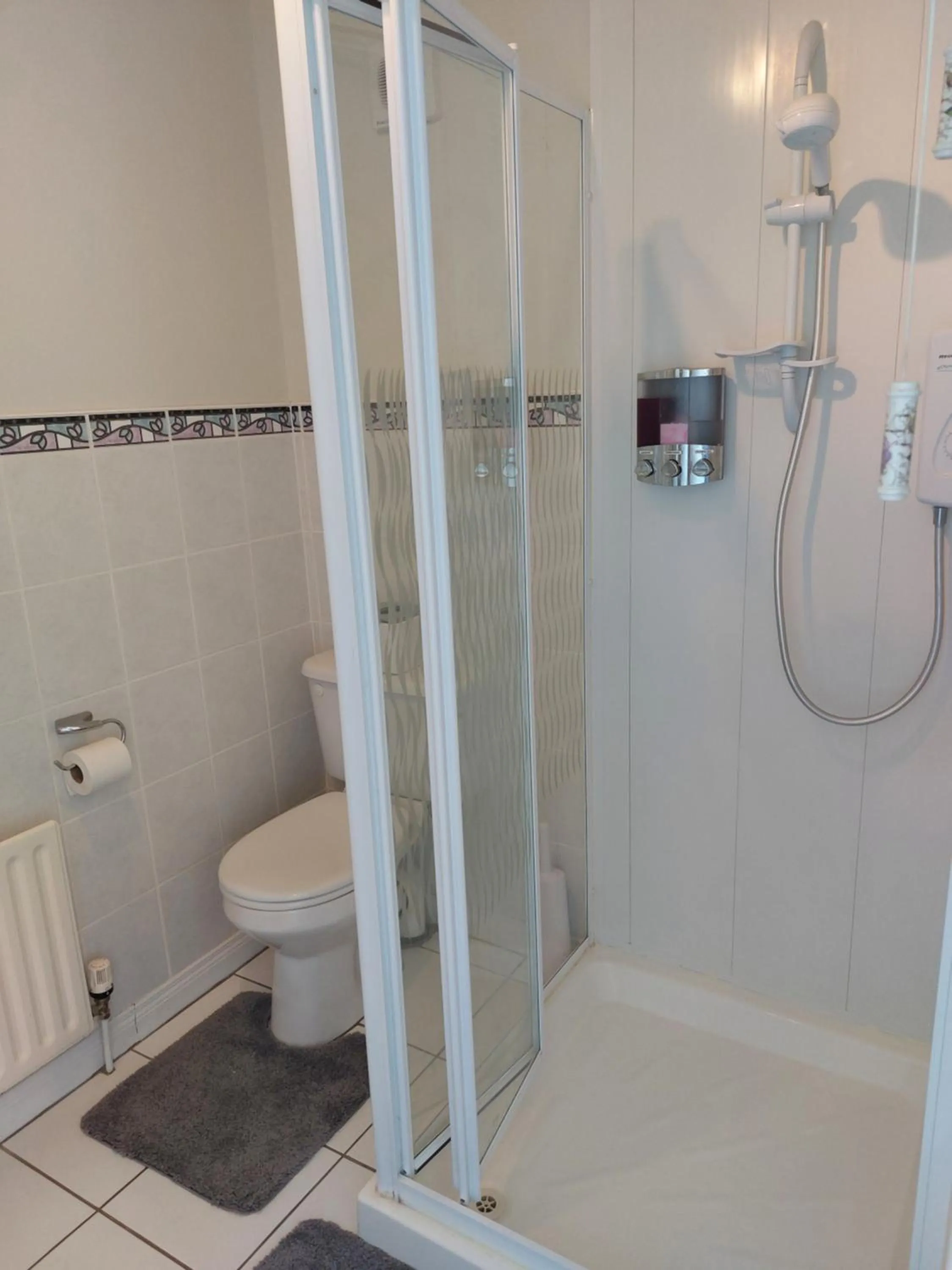 Shower in Drom na Gainne B&B