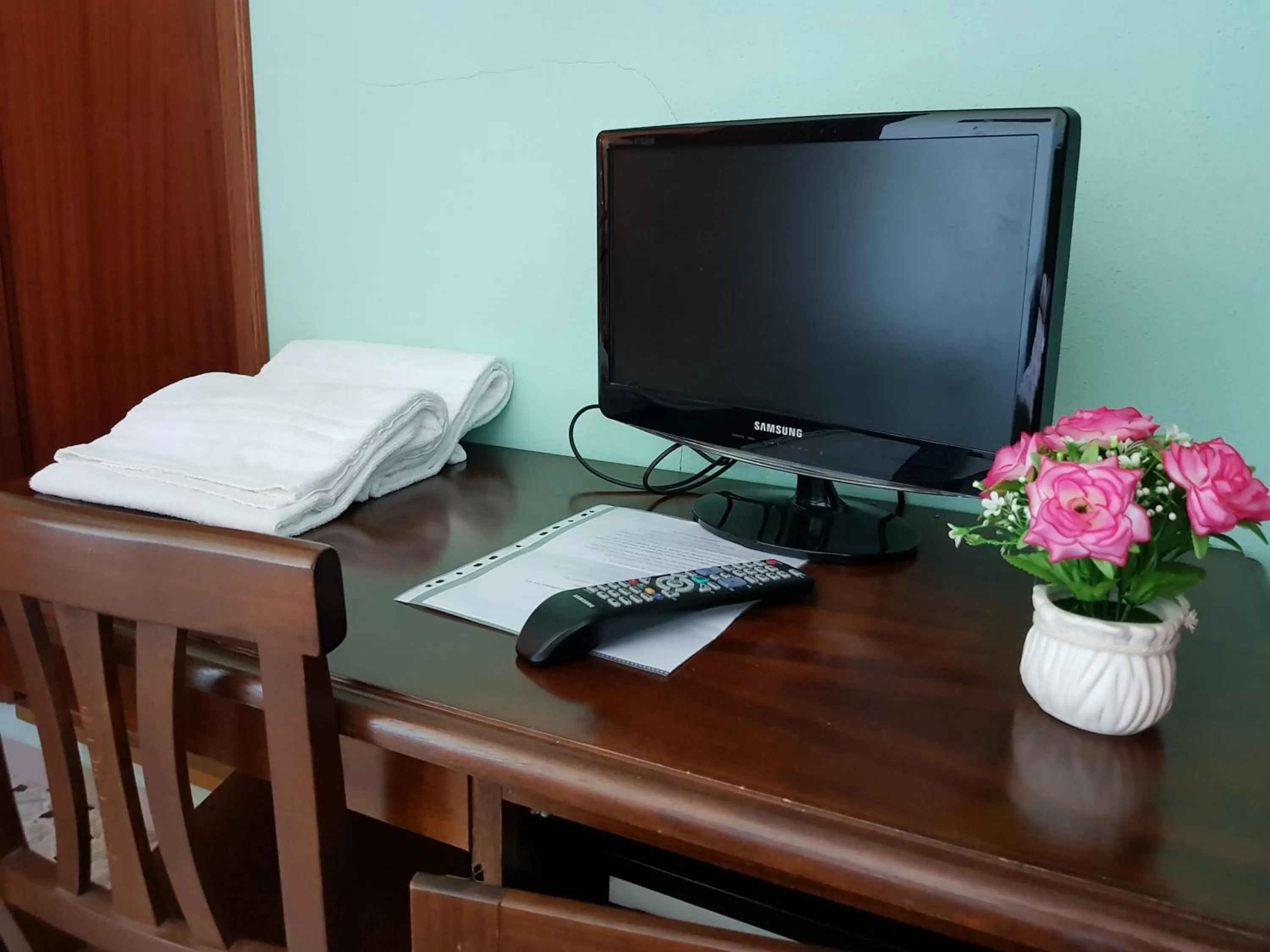 TV and multimedia in Locanda B&B Momo