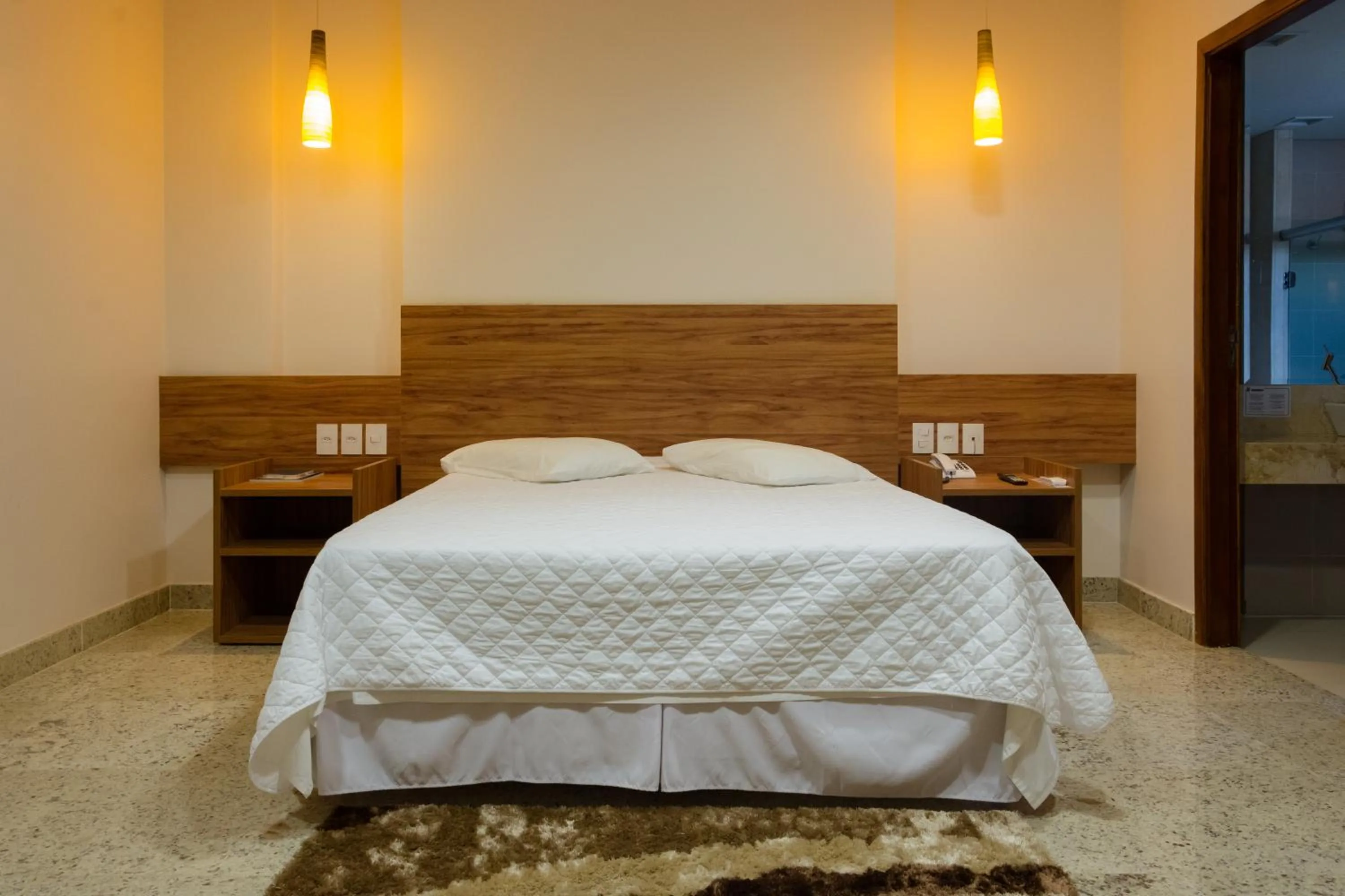 Queen Room in Lindóya Hotel