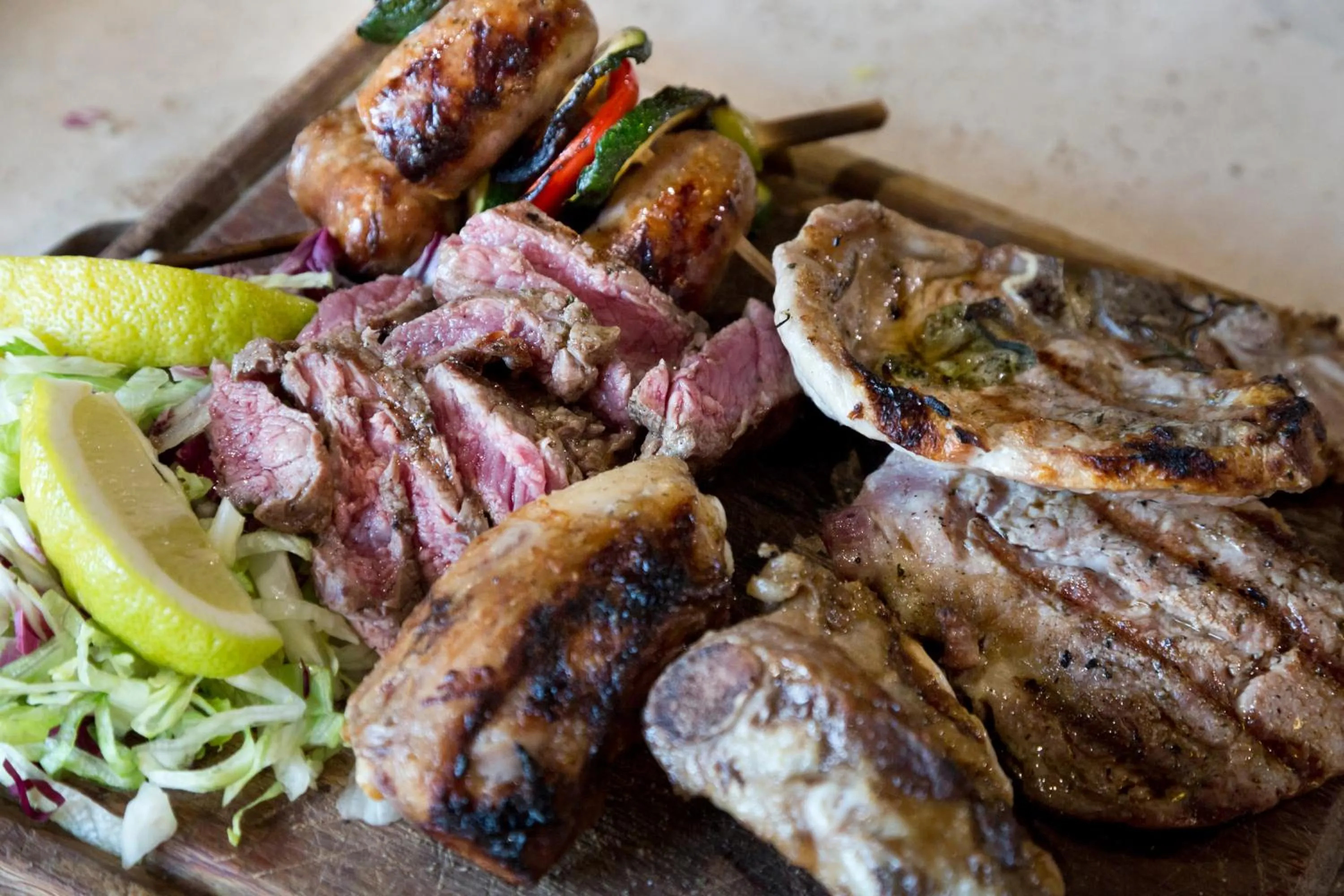 Food in hu Park Albatros village