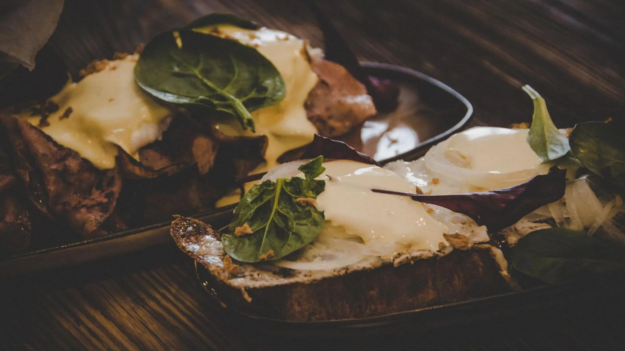 Meals in Cafe-Restaurant LEO