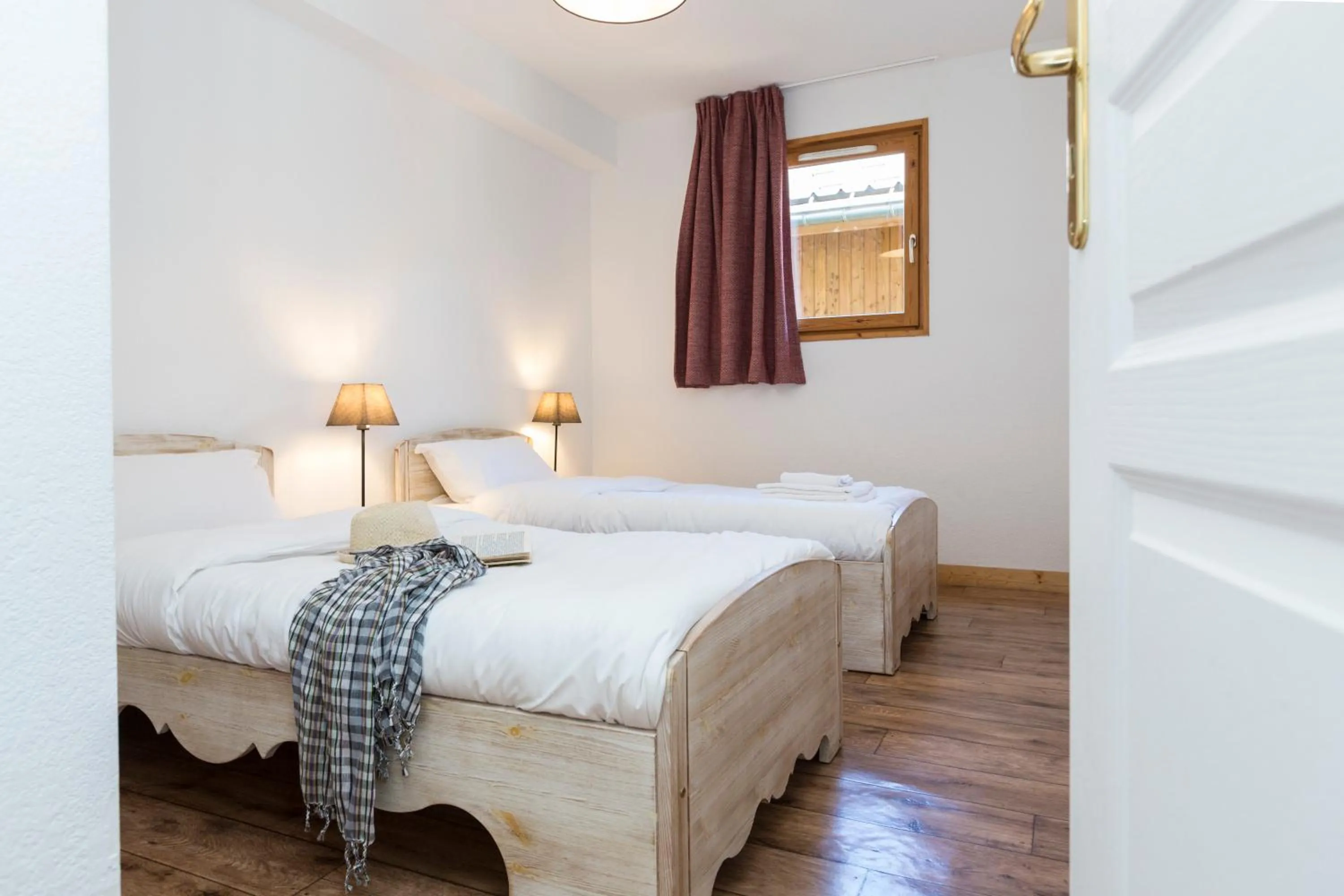 Bedroom, Bed in Résidence Odalys Les Chalets de l'Arvan II