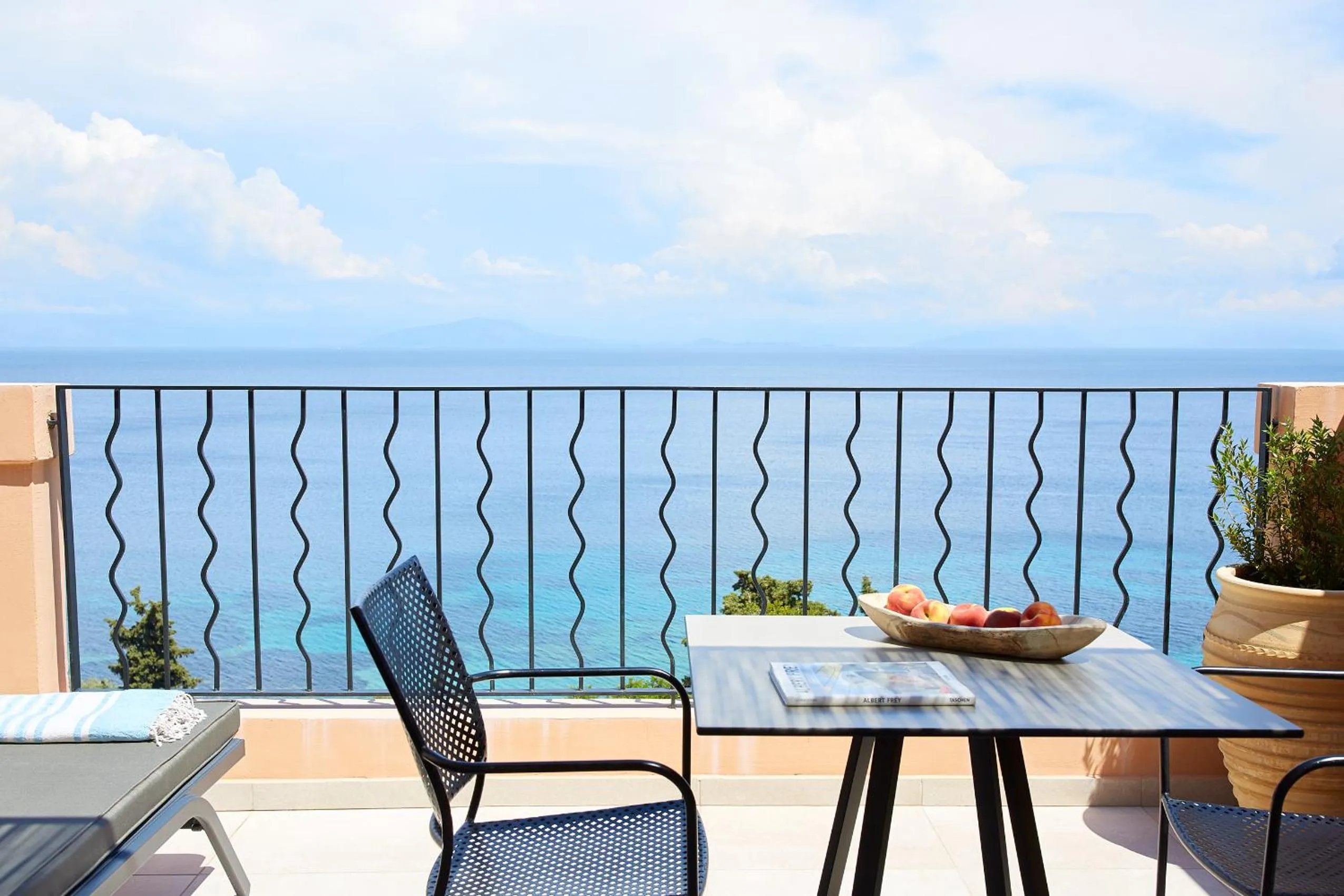 Balcony/Terrace in Nido, Mar-Bella Collection an SLH hotel