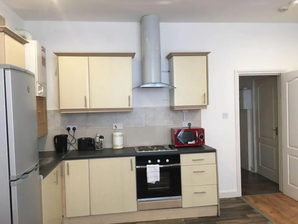 MARLEY MANSIONS APARTMENT - Clarendon