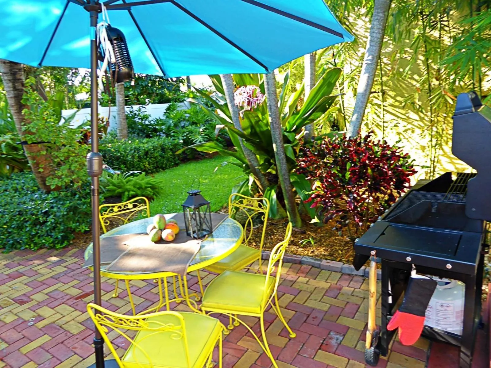 Patio in Magical villa -Private pool-spa & garden