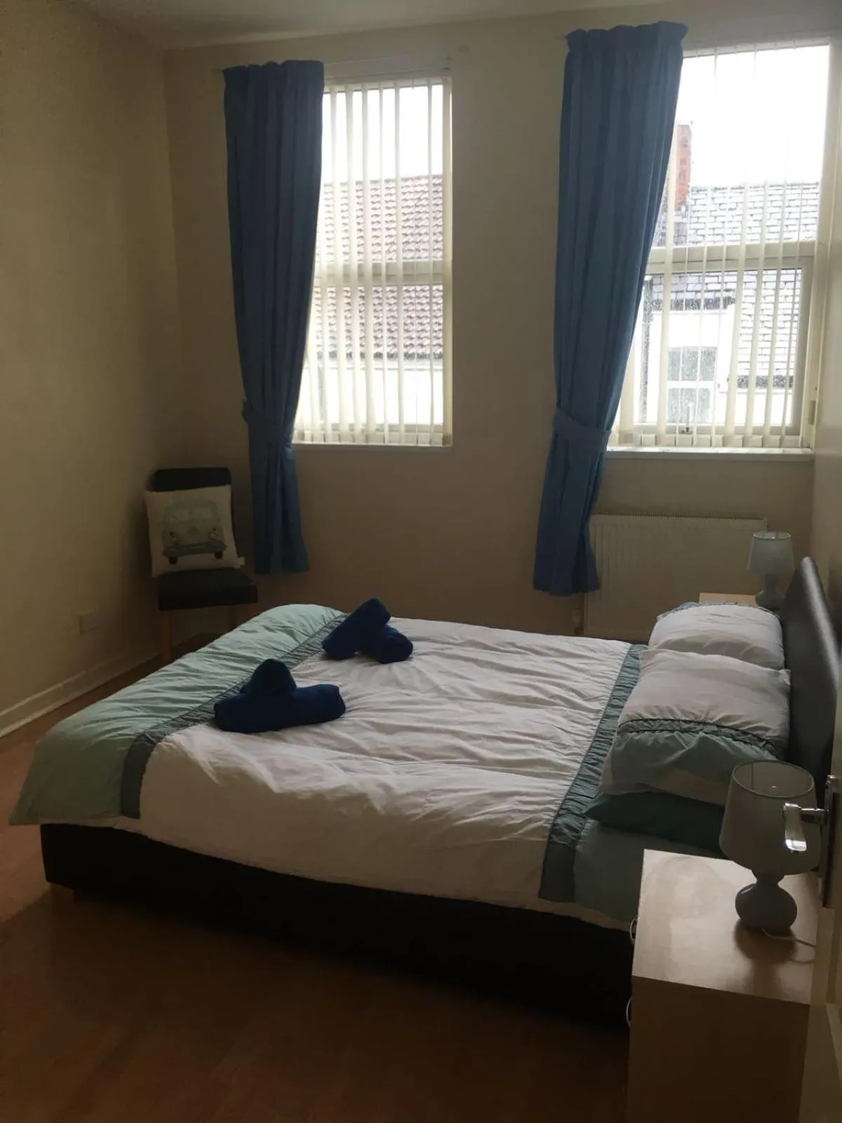 Bed in MARLEY MANSIONs APARTMENTS - KING ST REF : 10/3