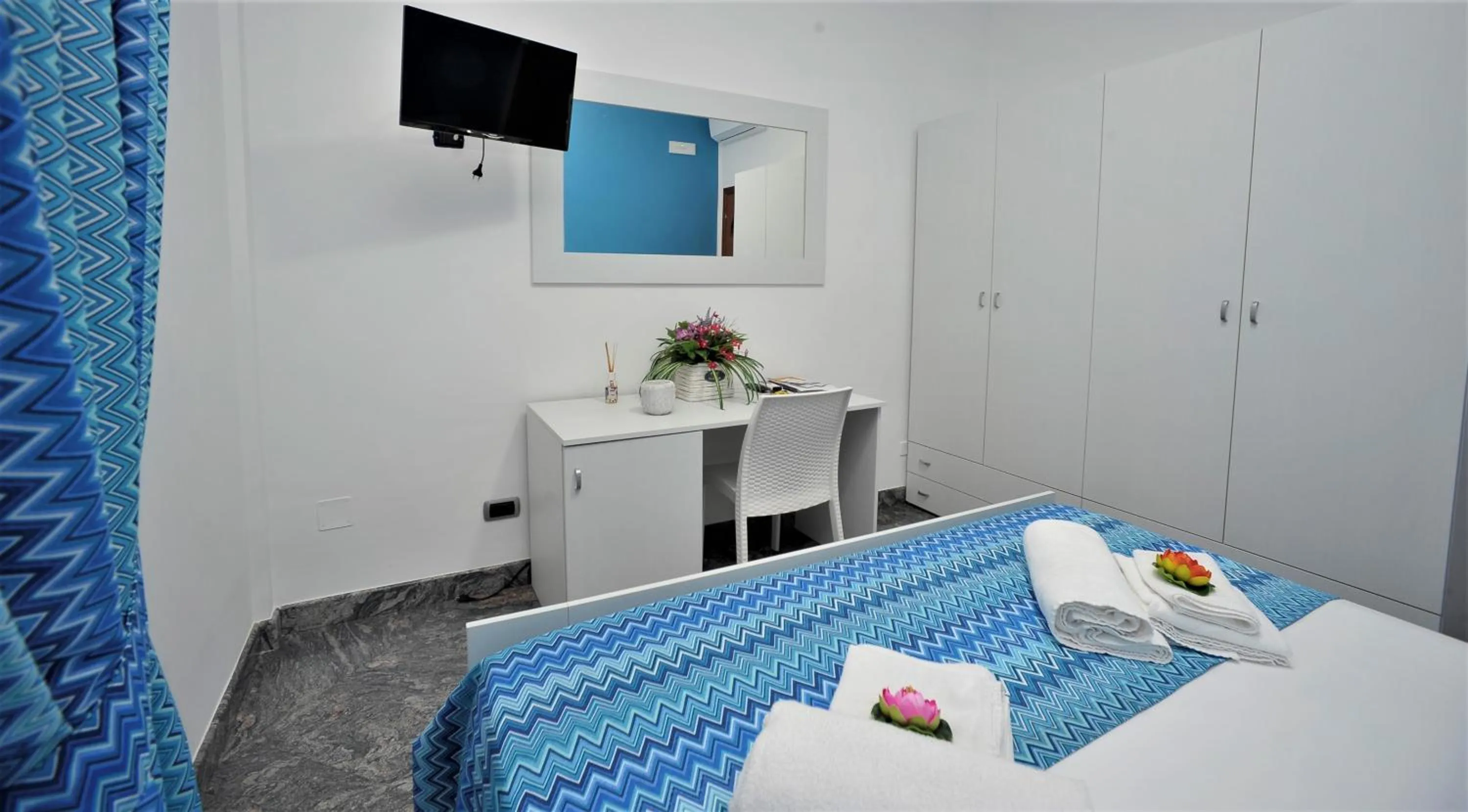 Photo of the whole room, Bed in B&B Cornelia