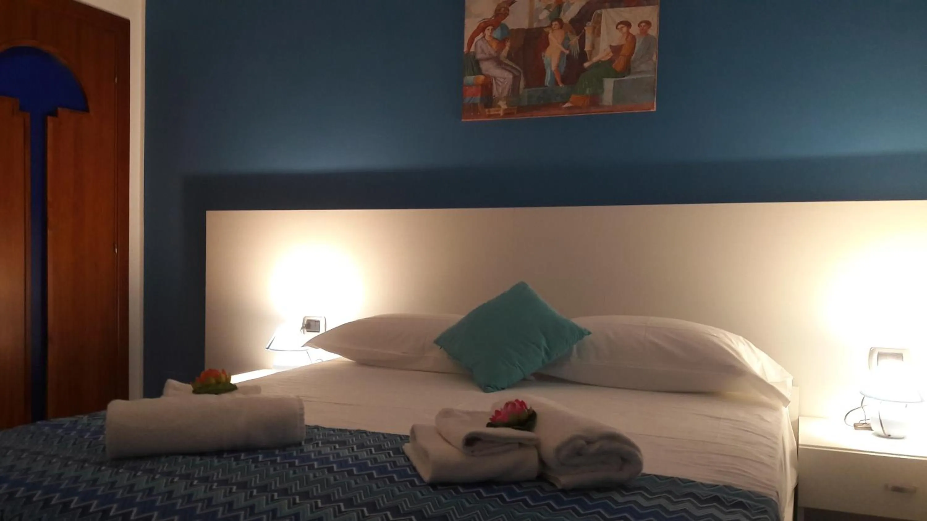 Photo of the whole room, Bed in B&B Cornelia