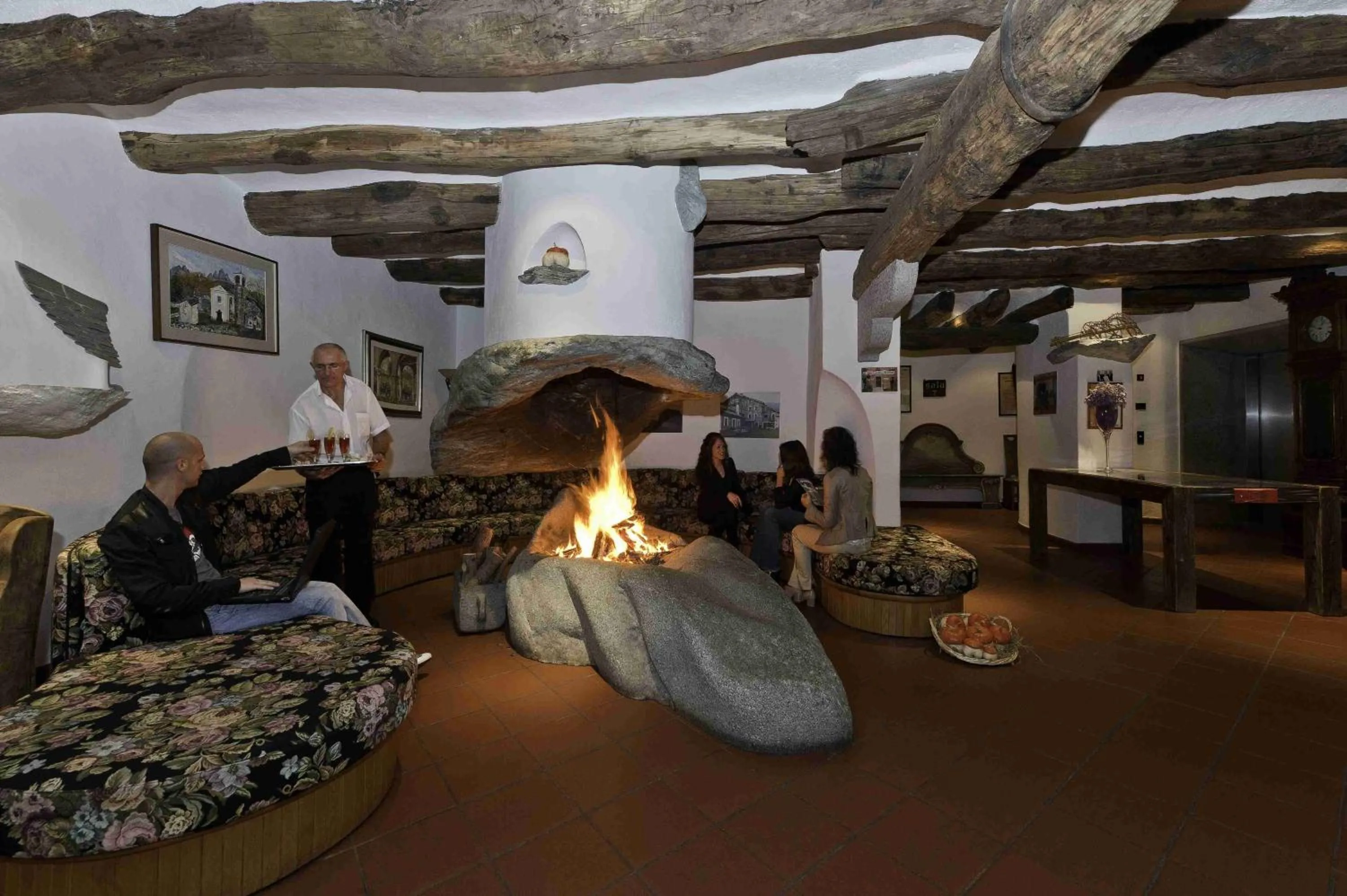 Lobby or reception in La Brace