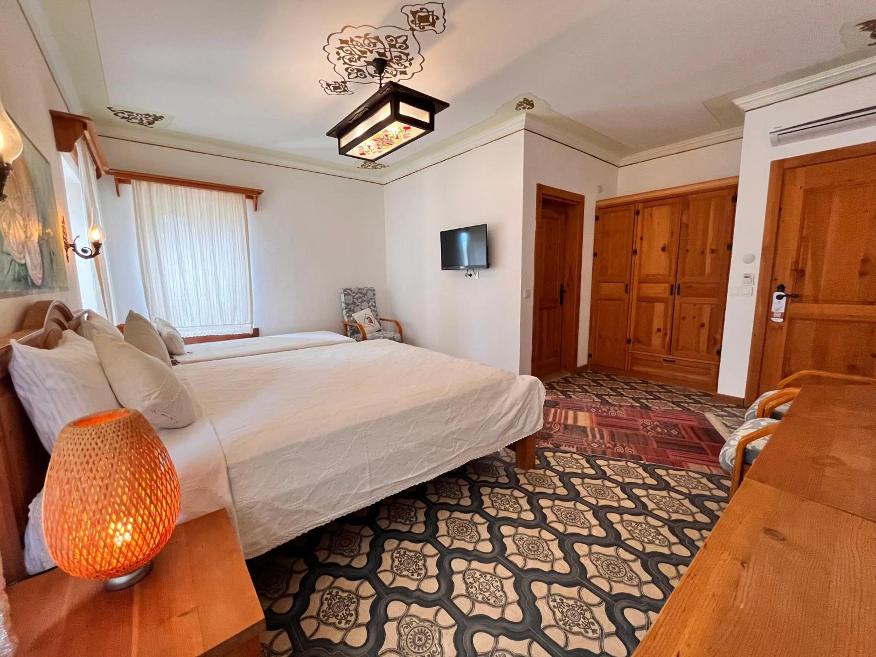 Bed in Eski Datça Otel