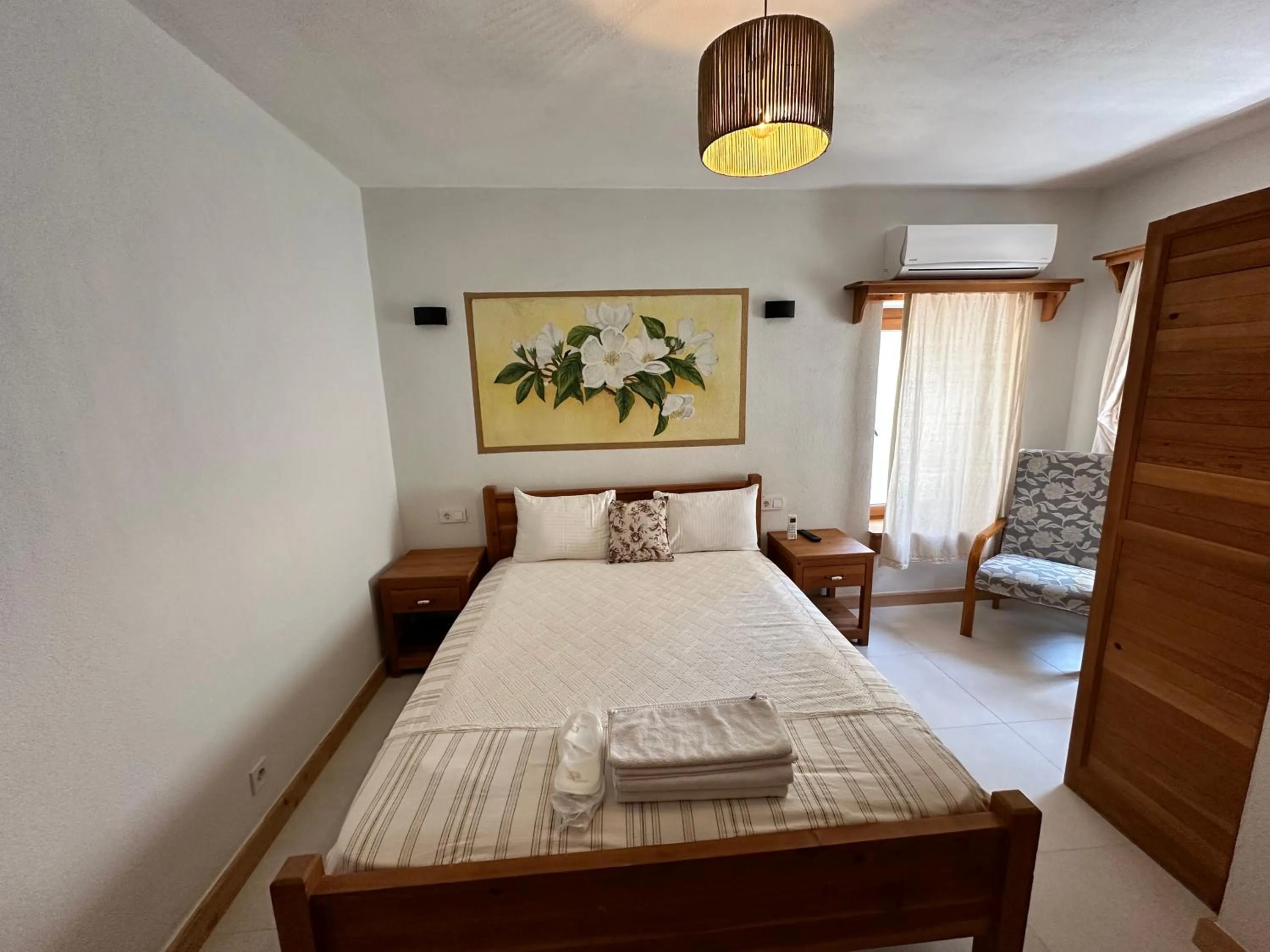 Bed in Eski Datça Otel