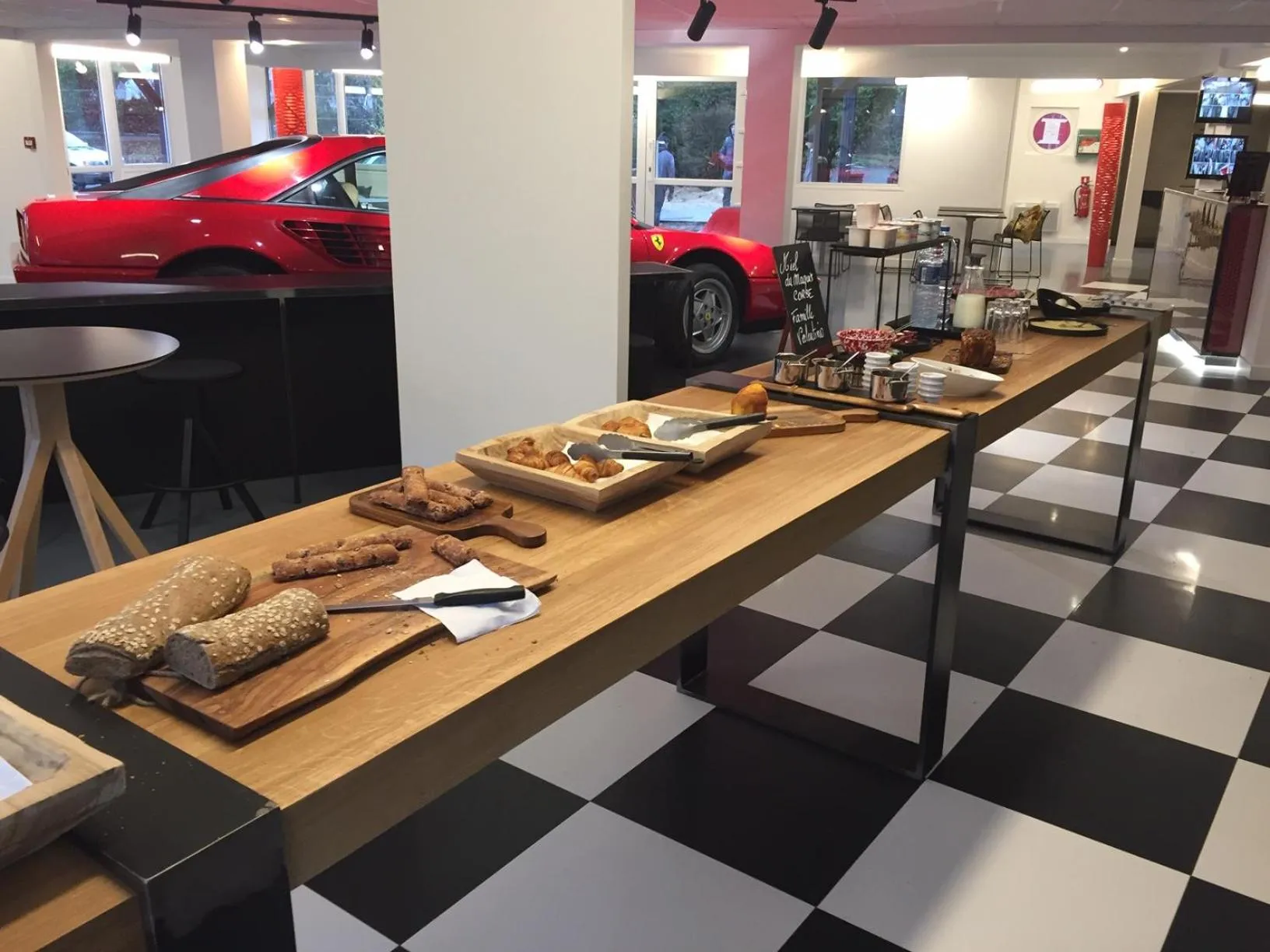 Breakfast in Enzo Hotels Trappes by Kyriad Direct