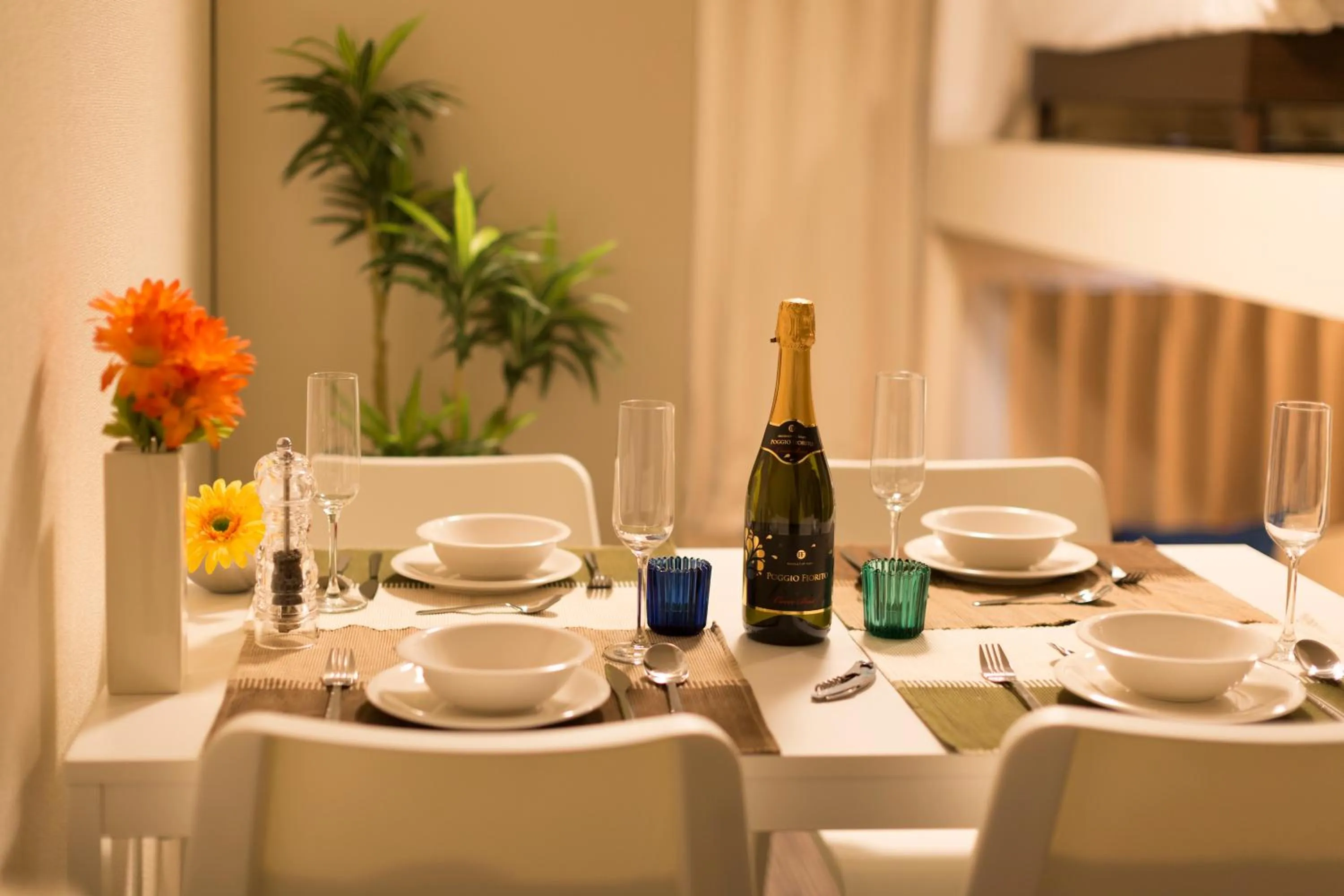 Dining area in The Metropolitan