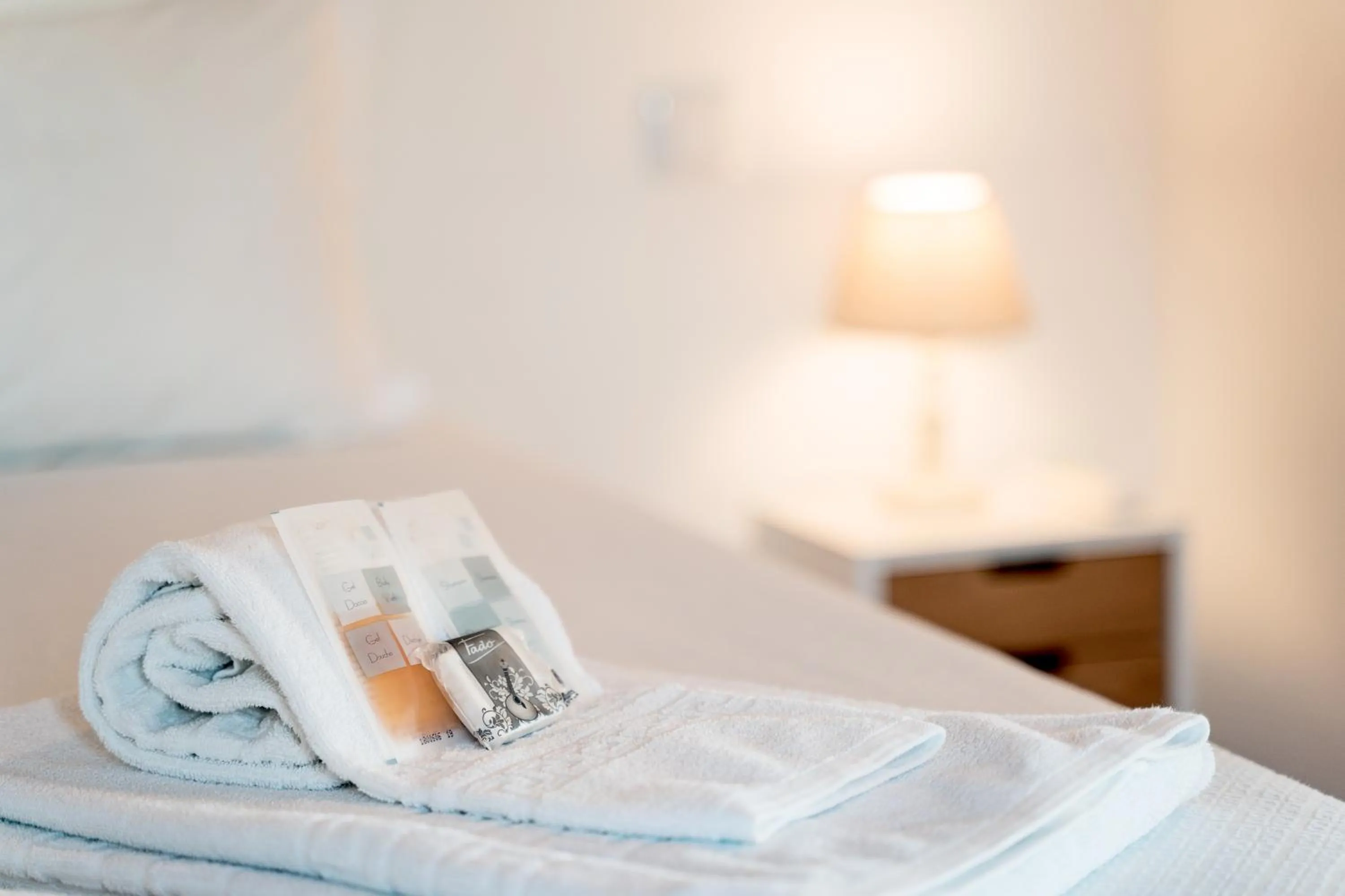 Decorative detail, Bed in AL - Apartamento Vista Marina 2