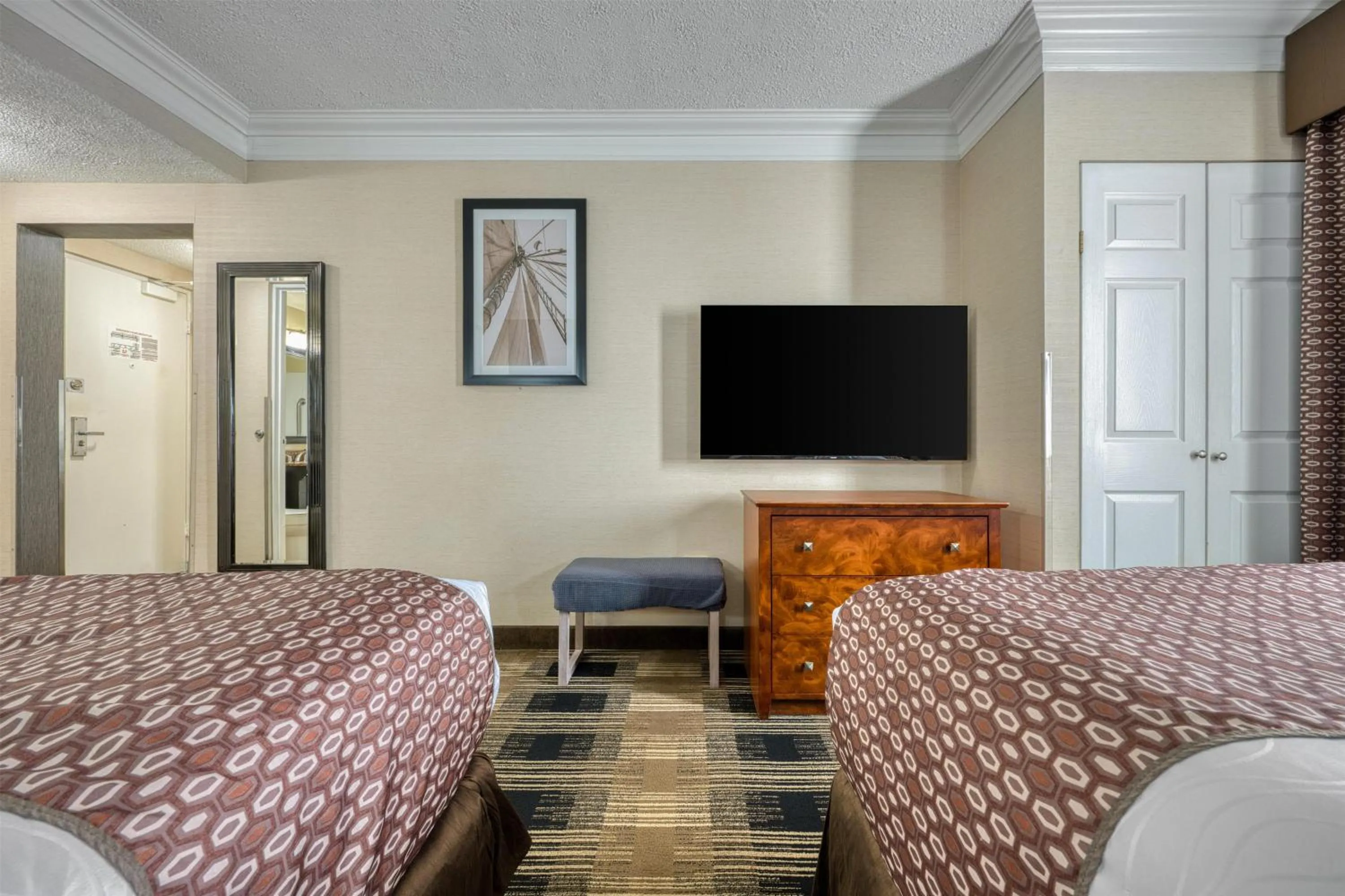 Bedroom, Bed in Best Western Inn at the Rochester Airport