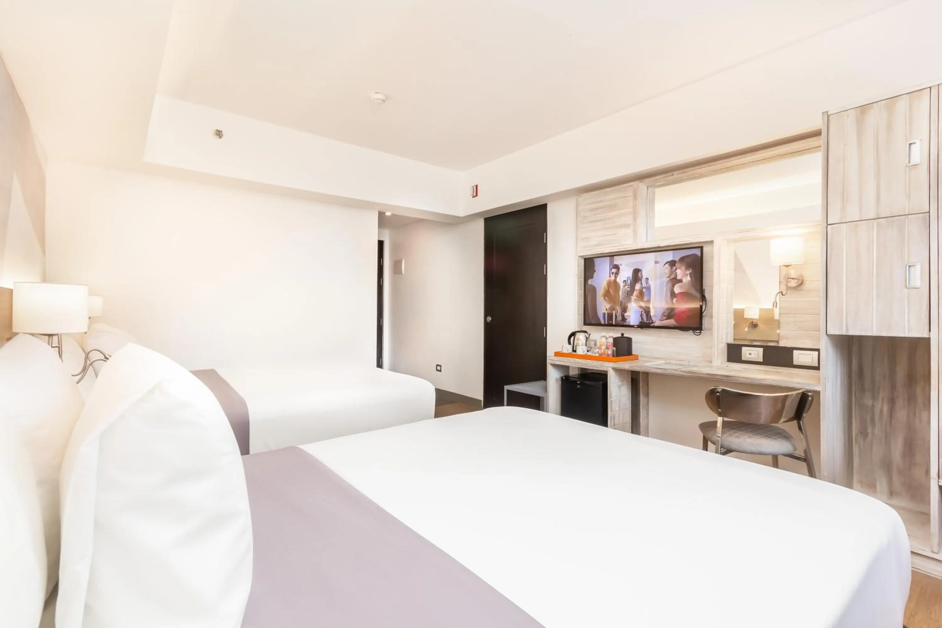 Bed in TRYP by Wyndham Mall of Asia Manila