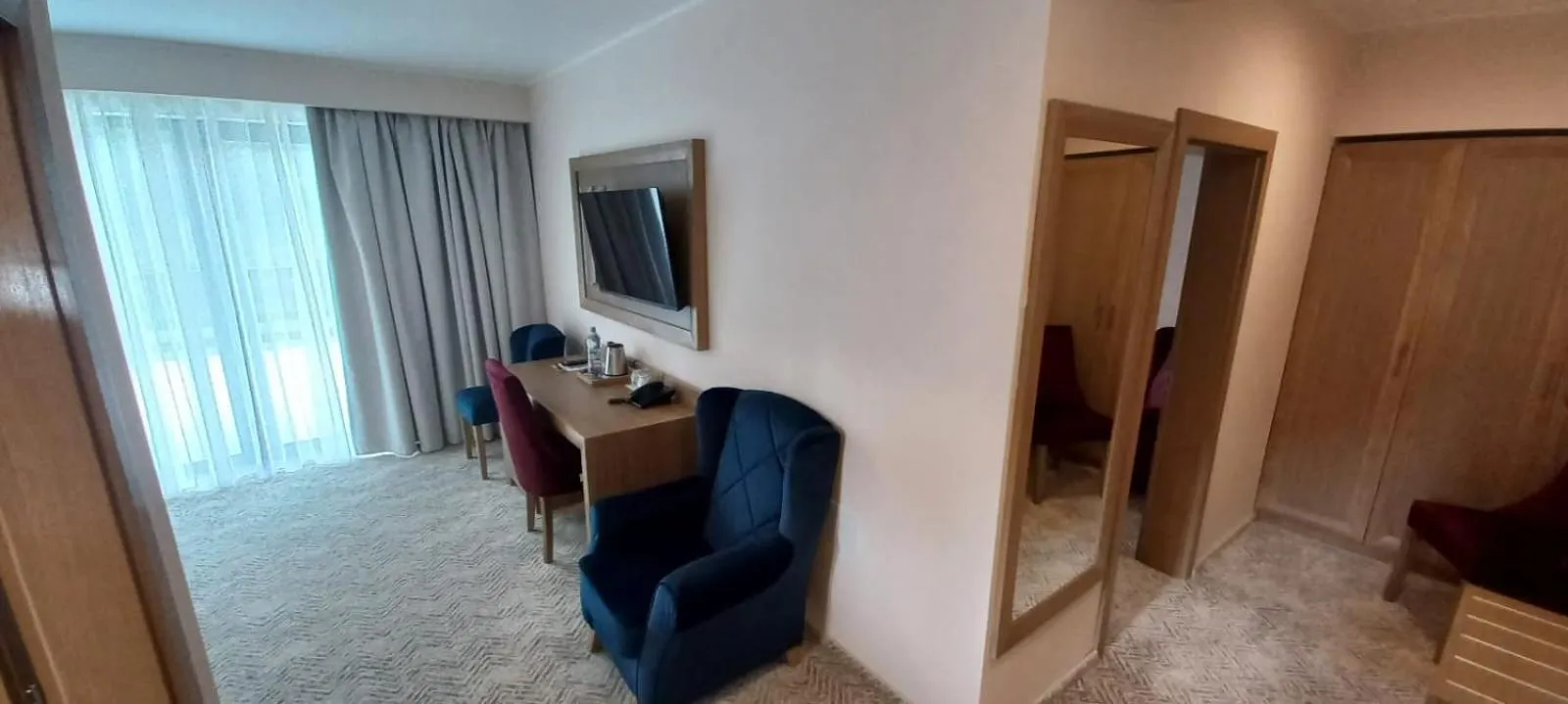 TV and multimedia in New Wolf