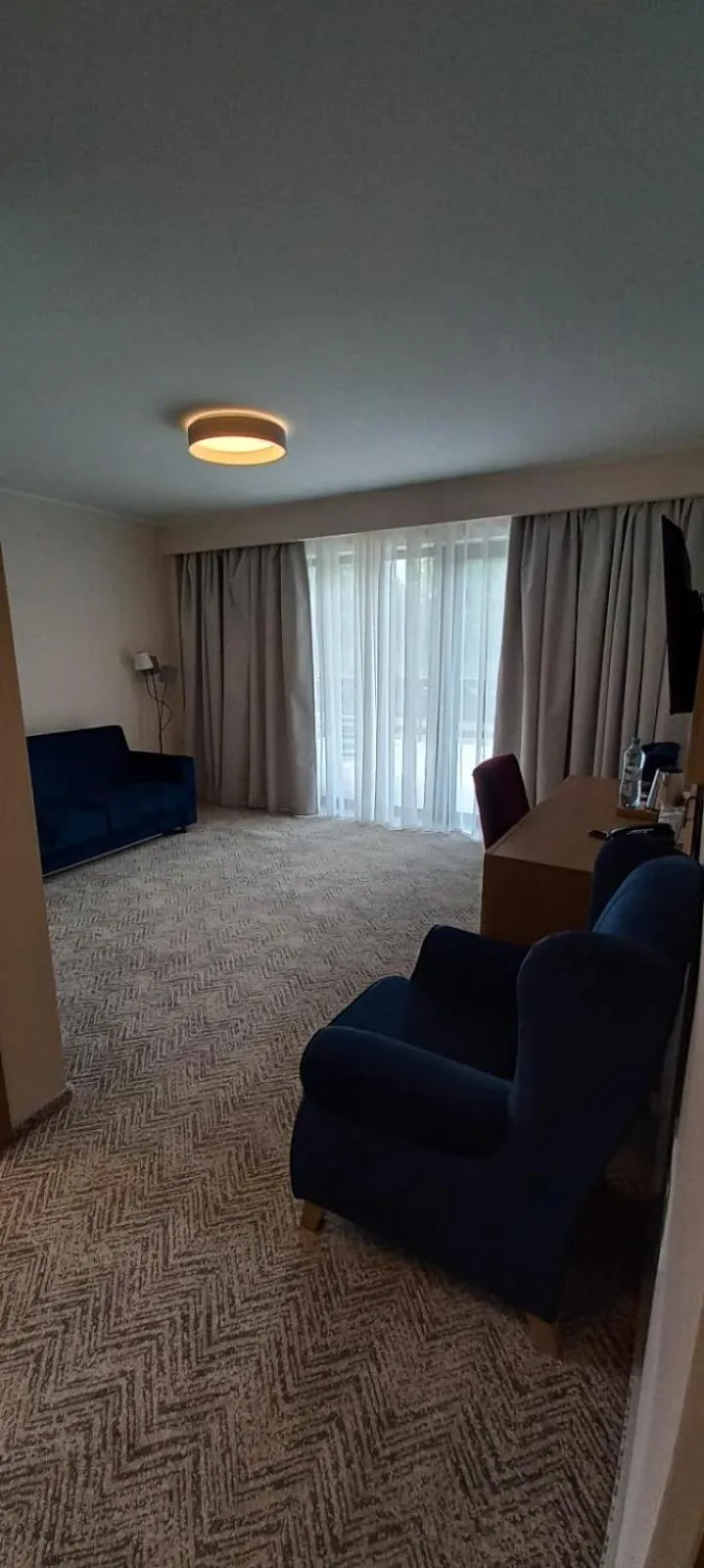 Living room, Bed in New Wolf