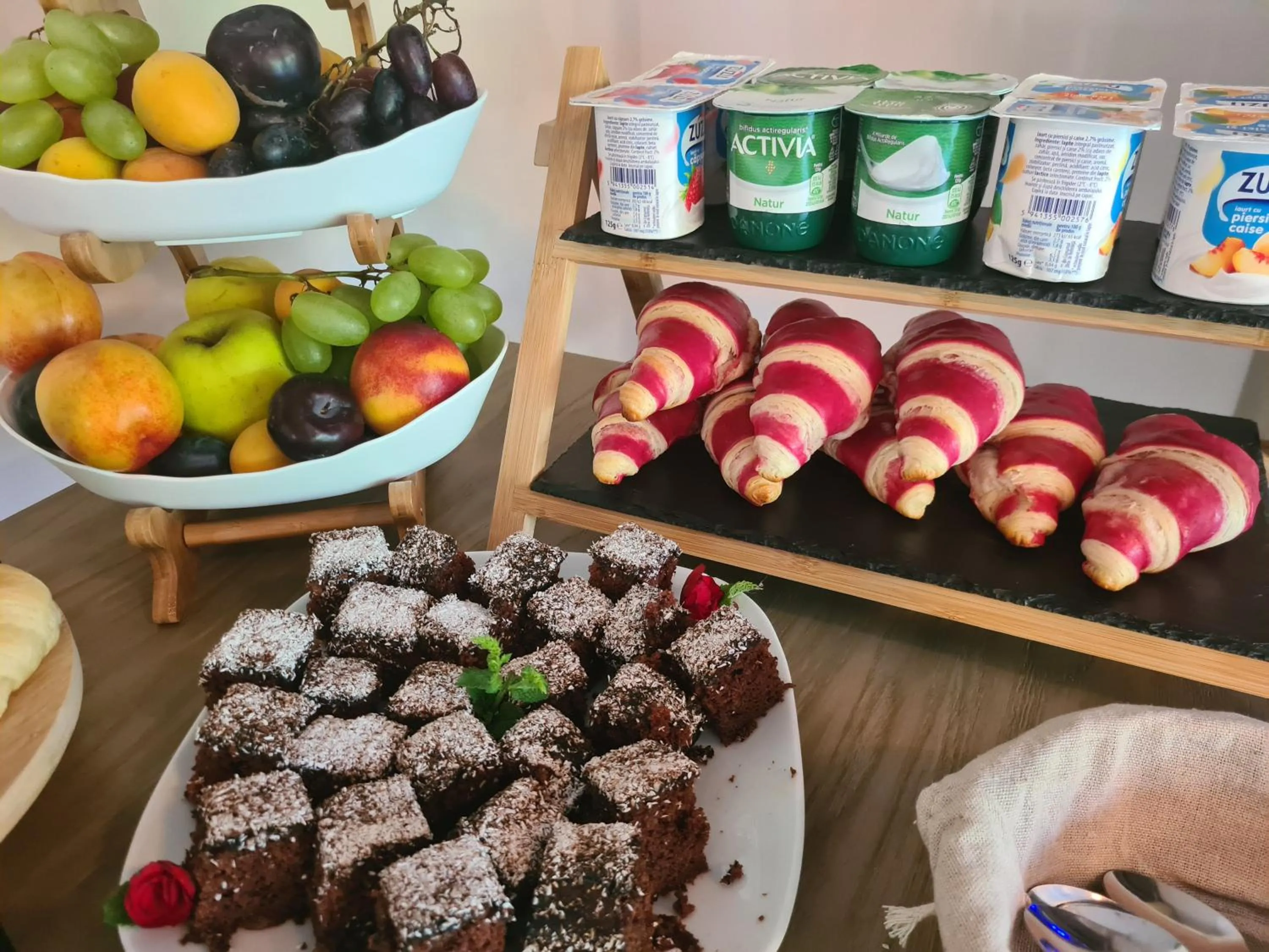 Breakfast in New Wolf