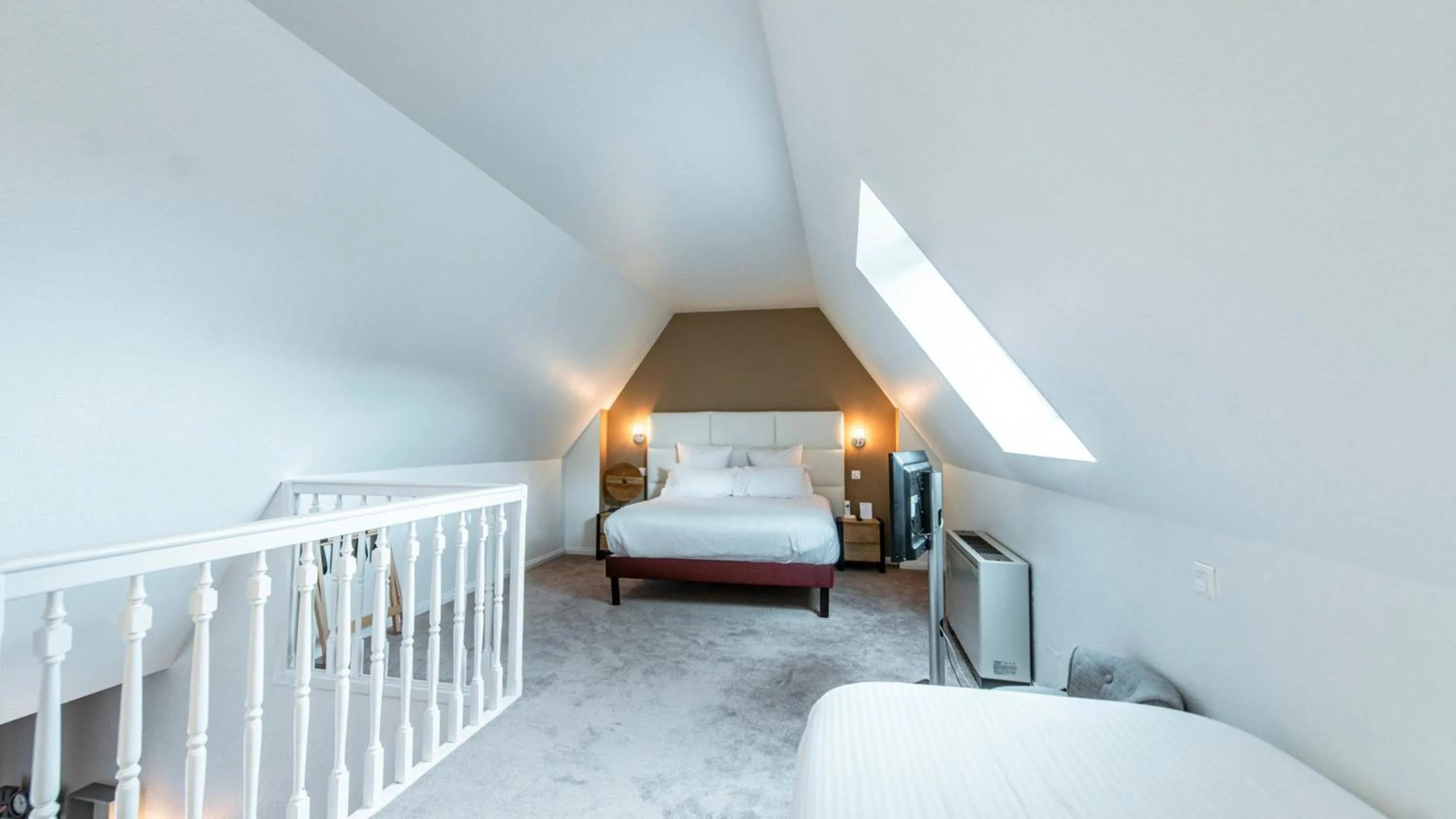 Bed in Best Western Plus Au cheval Blanc à Mulhouse