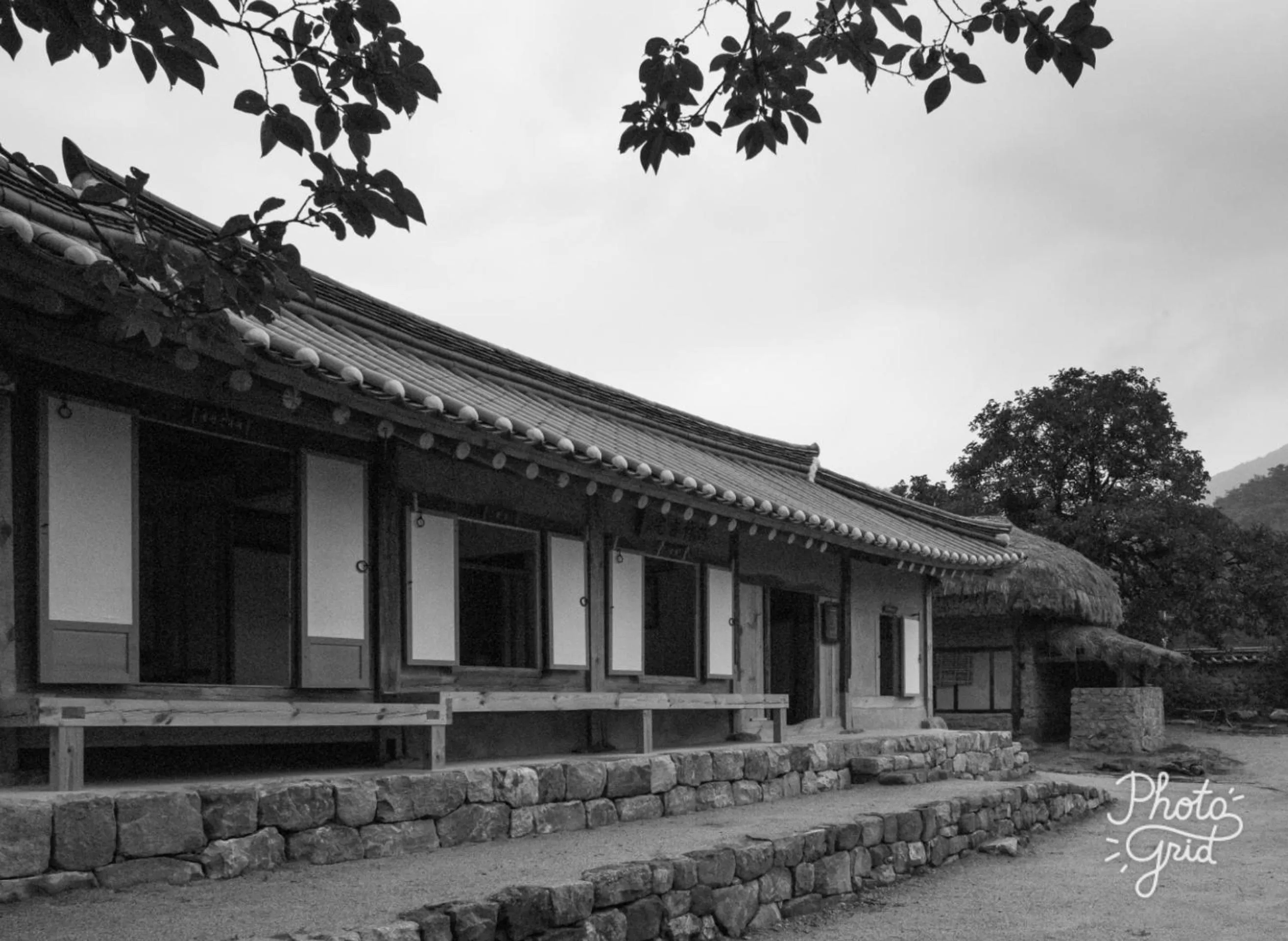Jukheon Traditional House