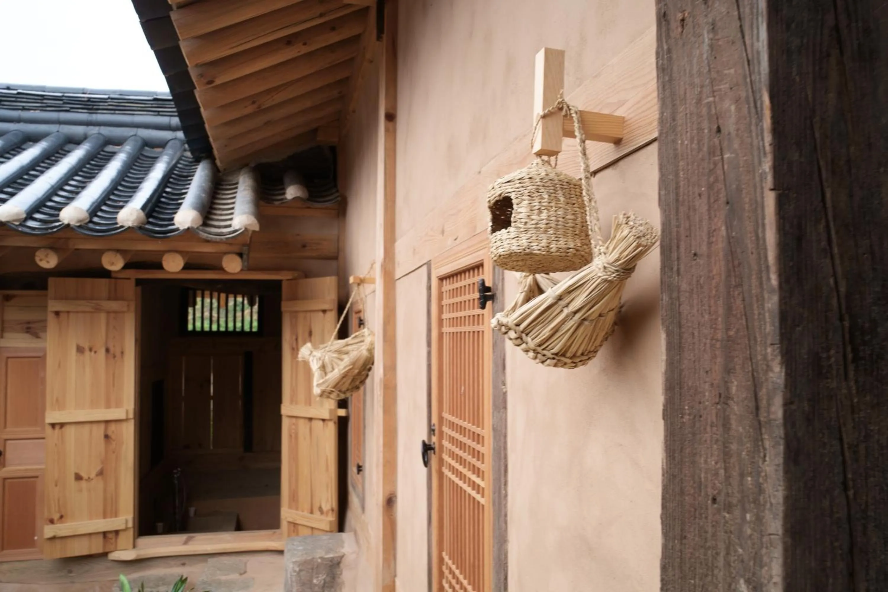Property building in Jukheon Traditional House