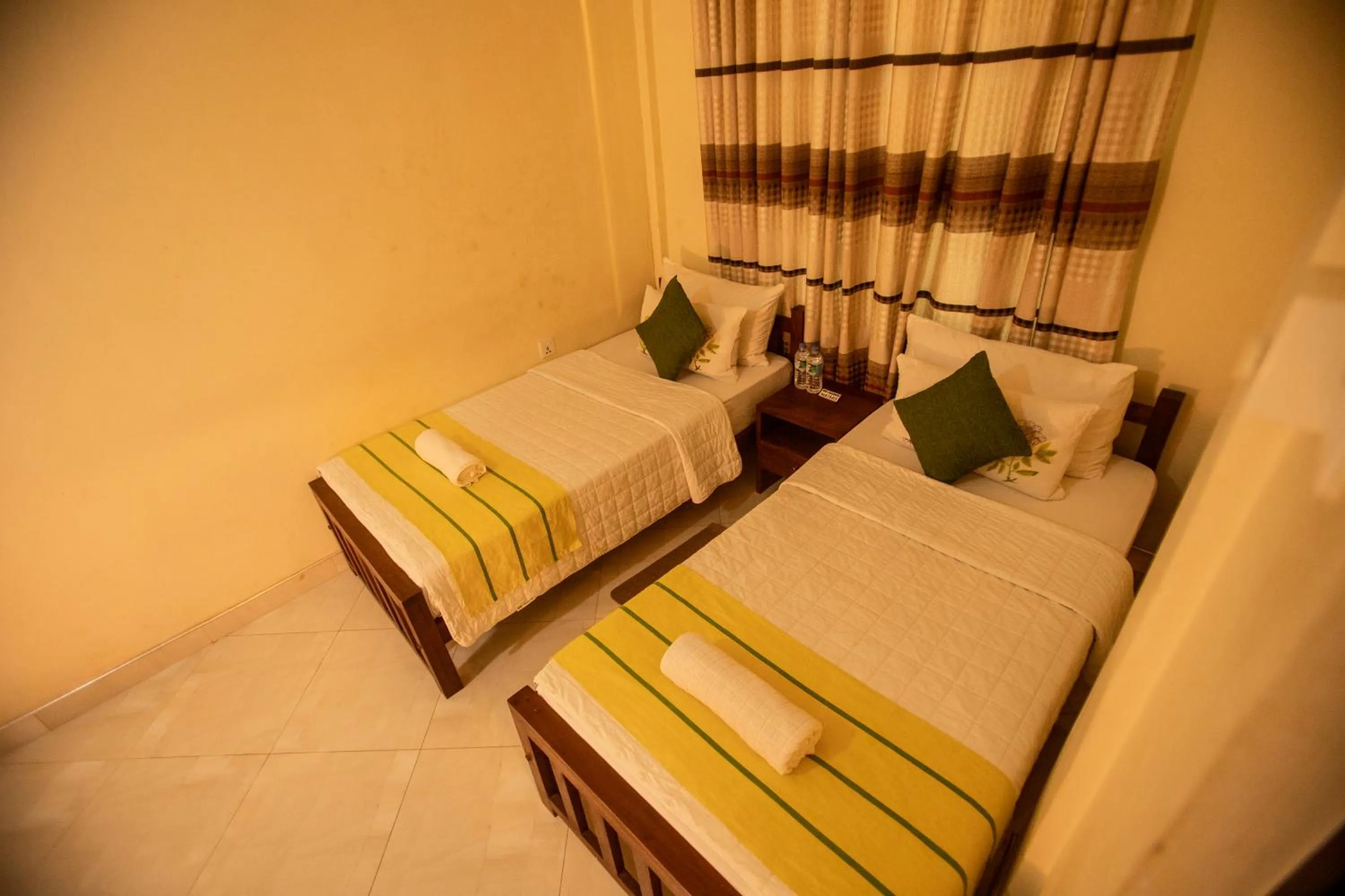 Photo of the whole room, Bed in Evergreen Hotel Dambulla