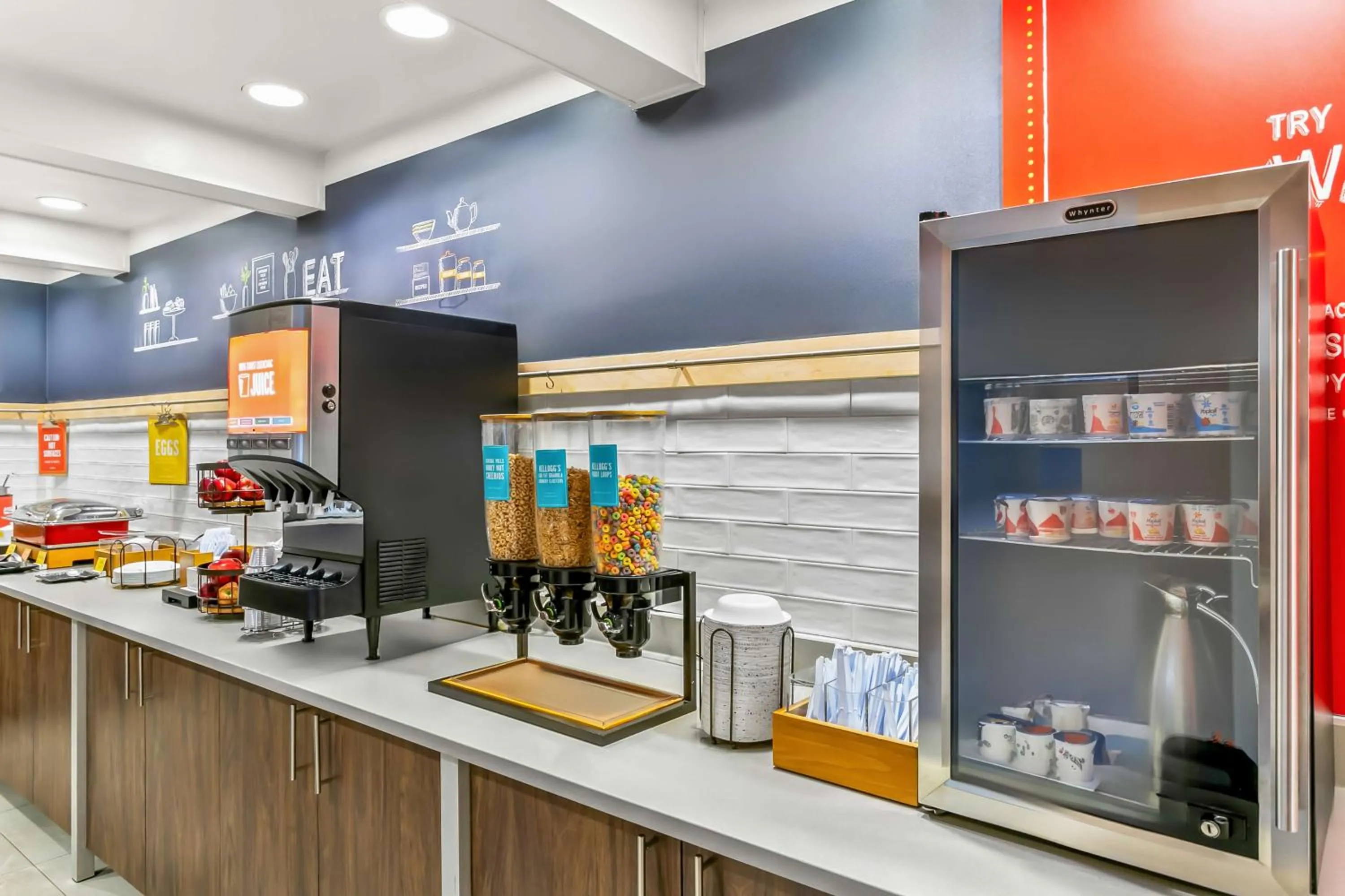 Breakfast in Hampton Inn Bowie