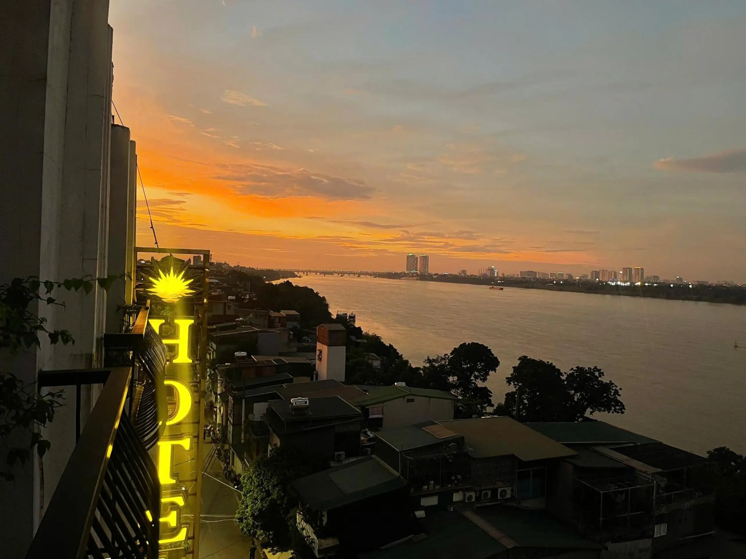 Sunrise Hanoi Hotel
