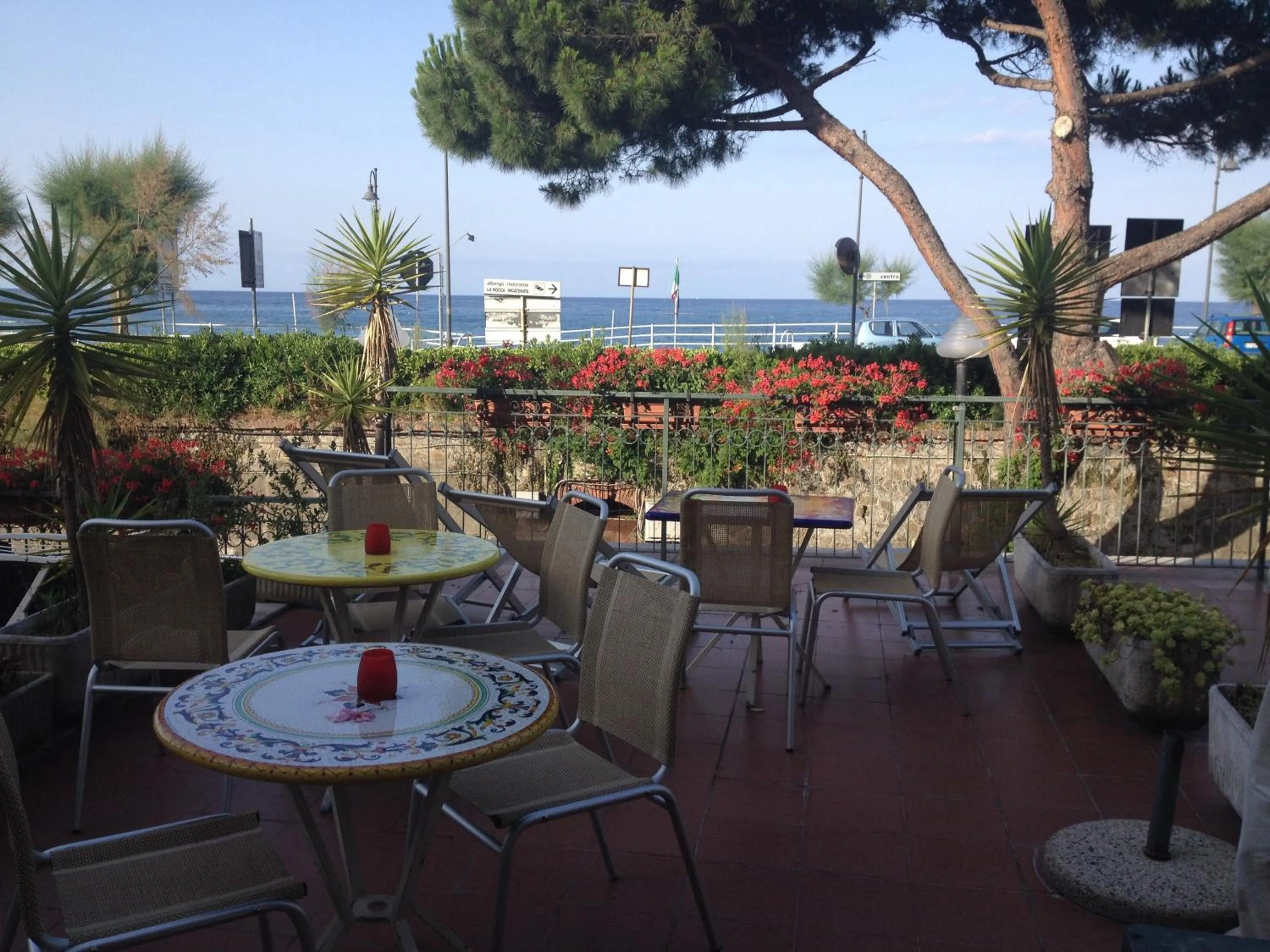 Facade/entrance in Giada