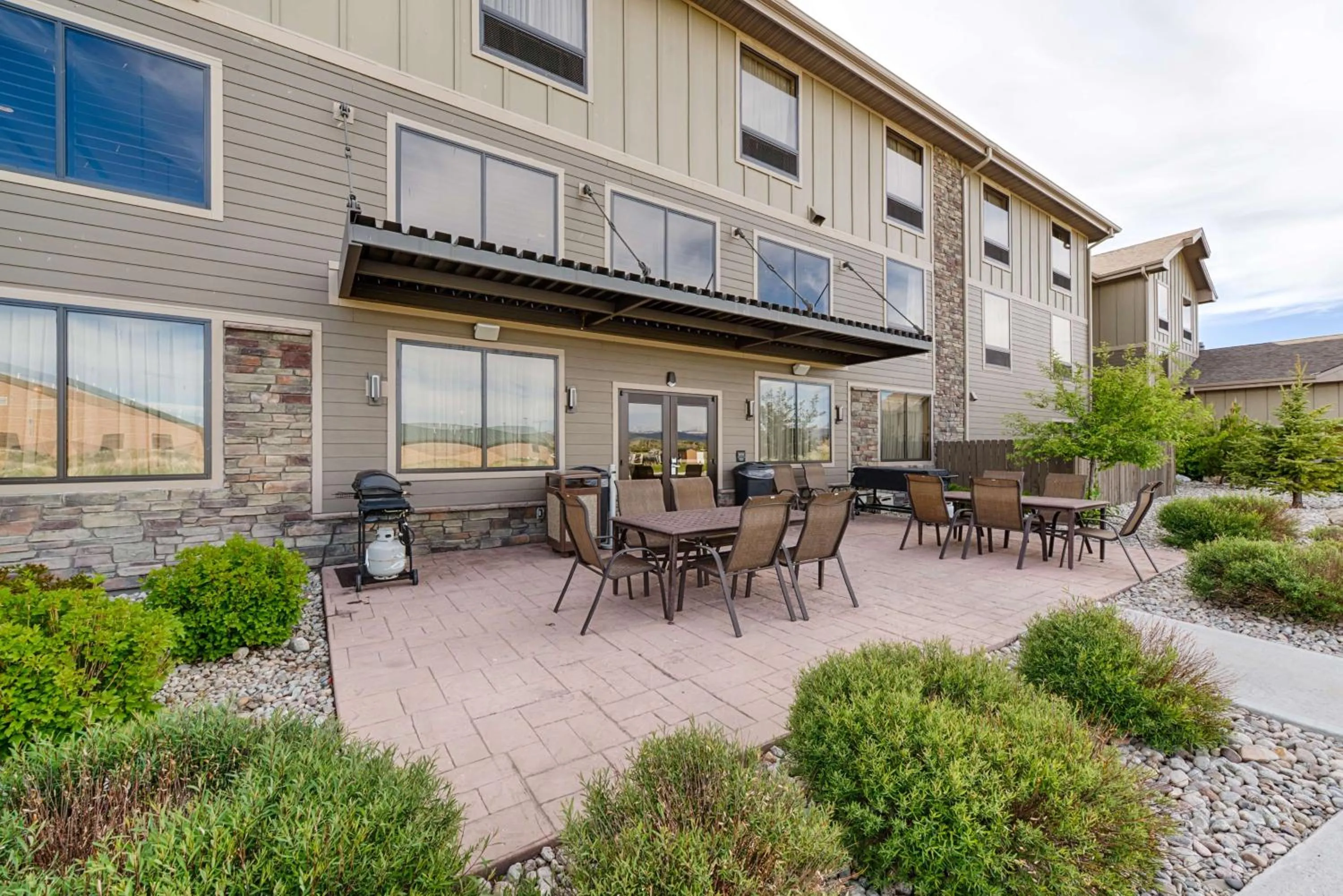 Patio in Hampton Inn & Suites Pinedale