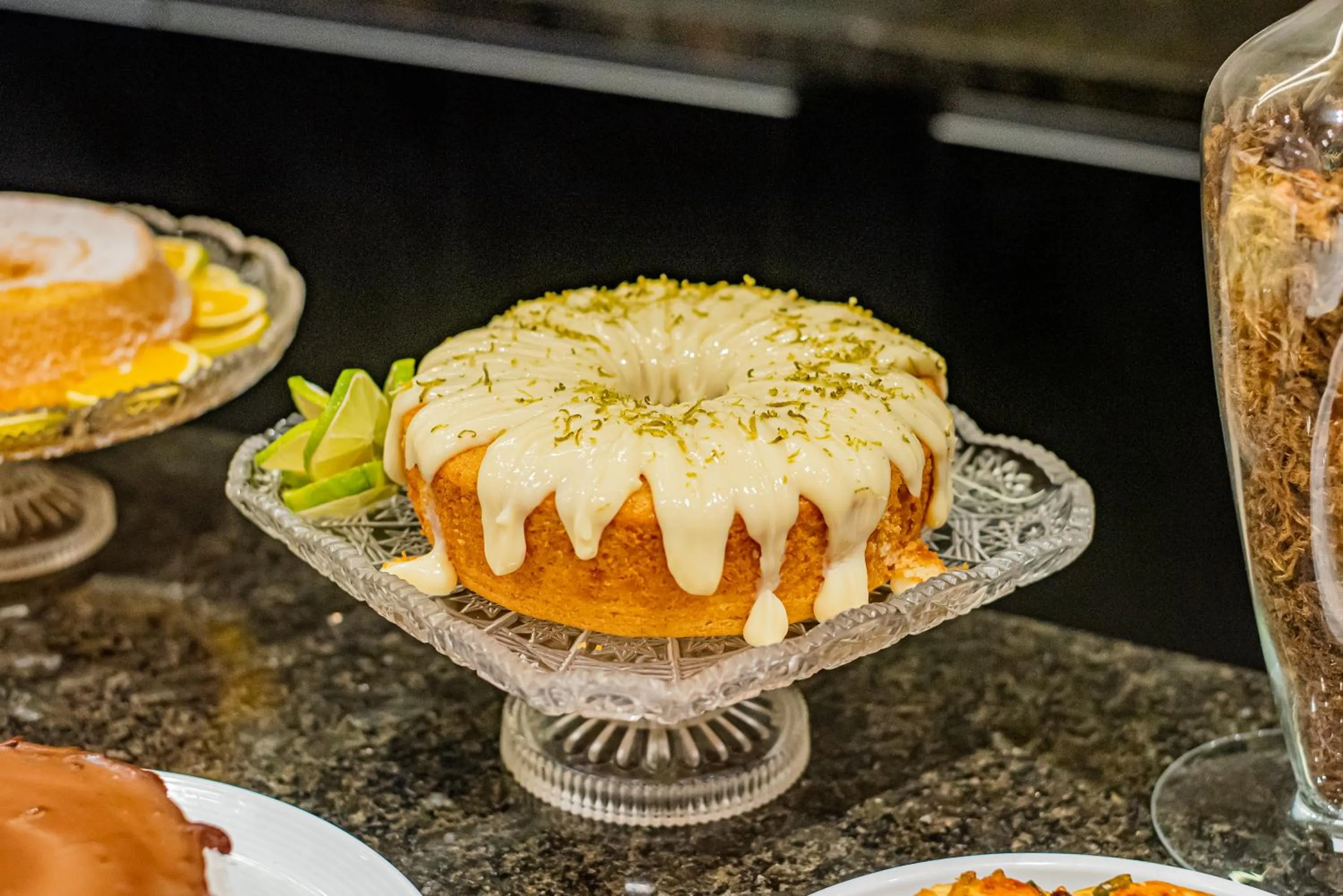 Restaurant/places to eat in San Diego Suítes Lourdes - OFICIAL