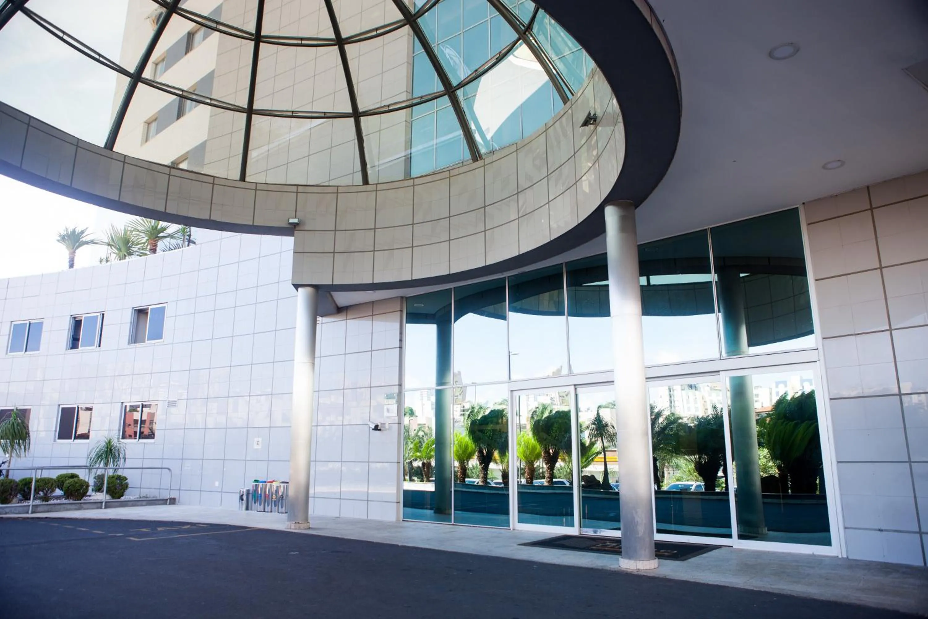 Facade/entrance in Nobile Suítes Uberlândia