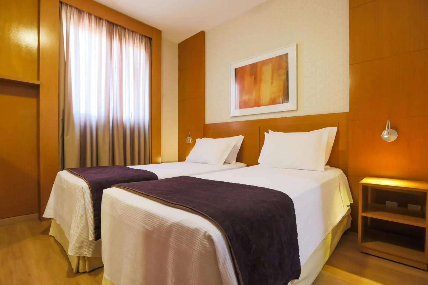 Photo of the whole room, Bed in Nobile Suítes Uberlândia