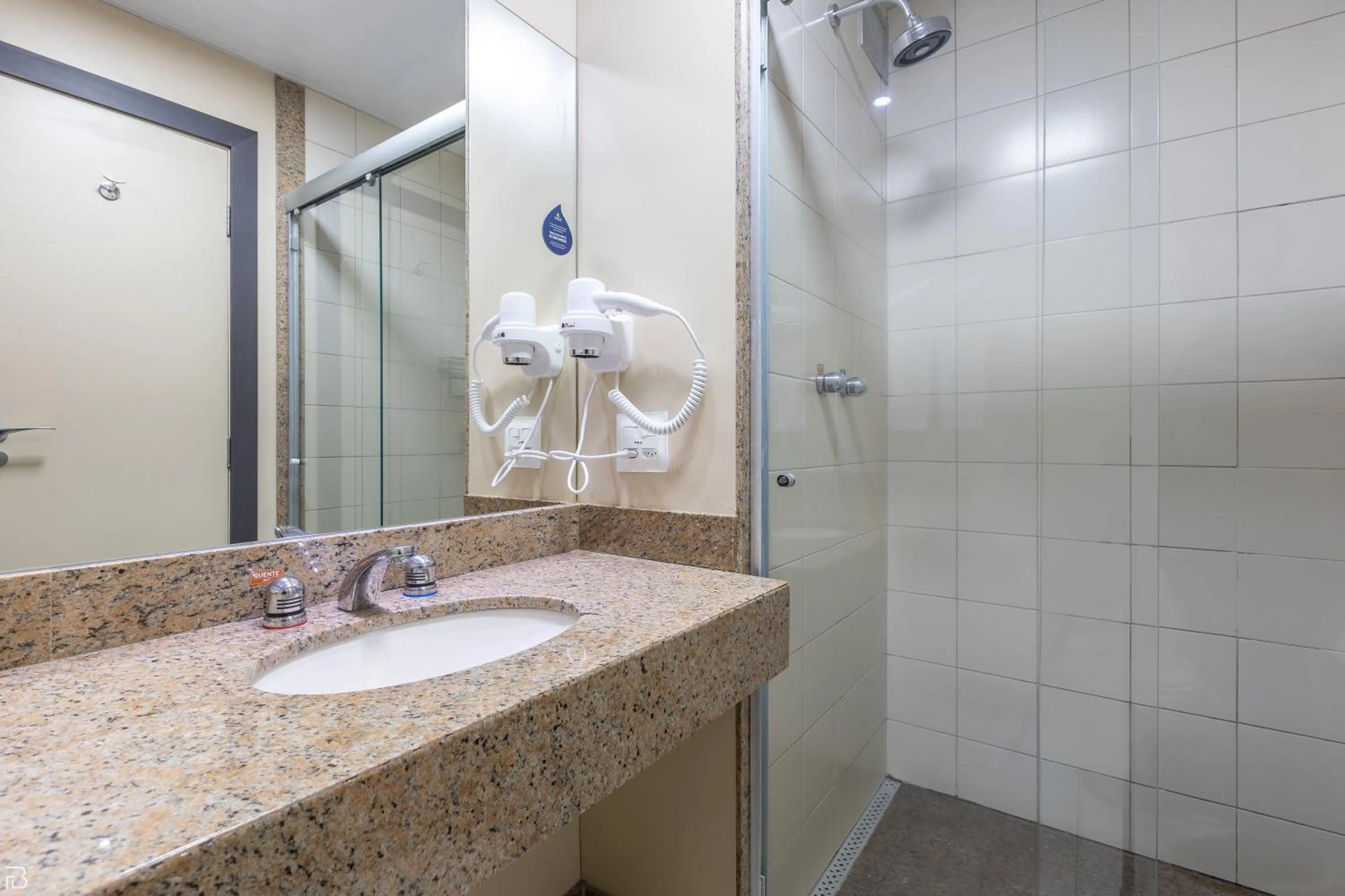 Bathroom in Nobile Suítes Uberlândia