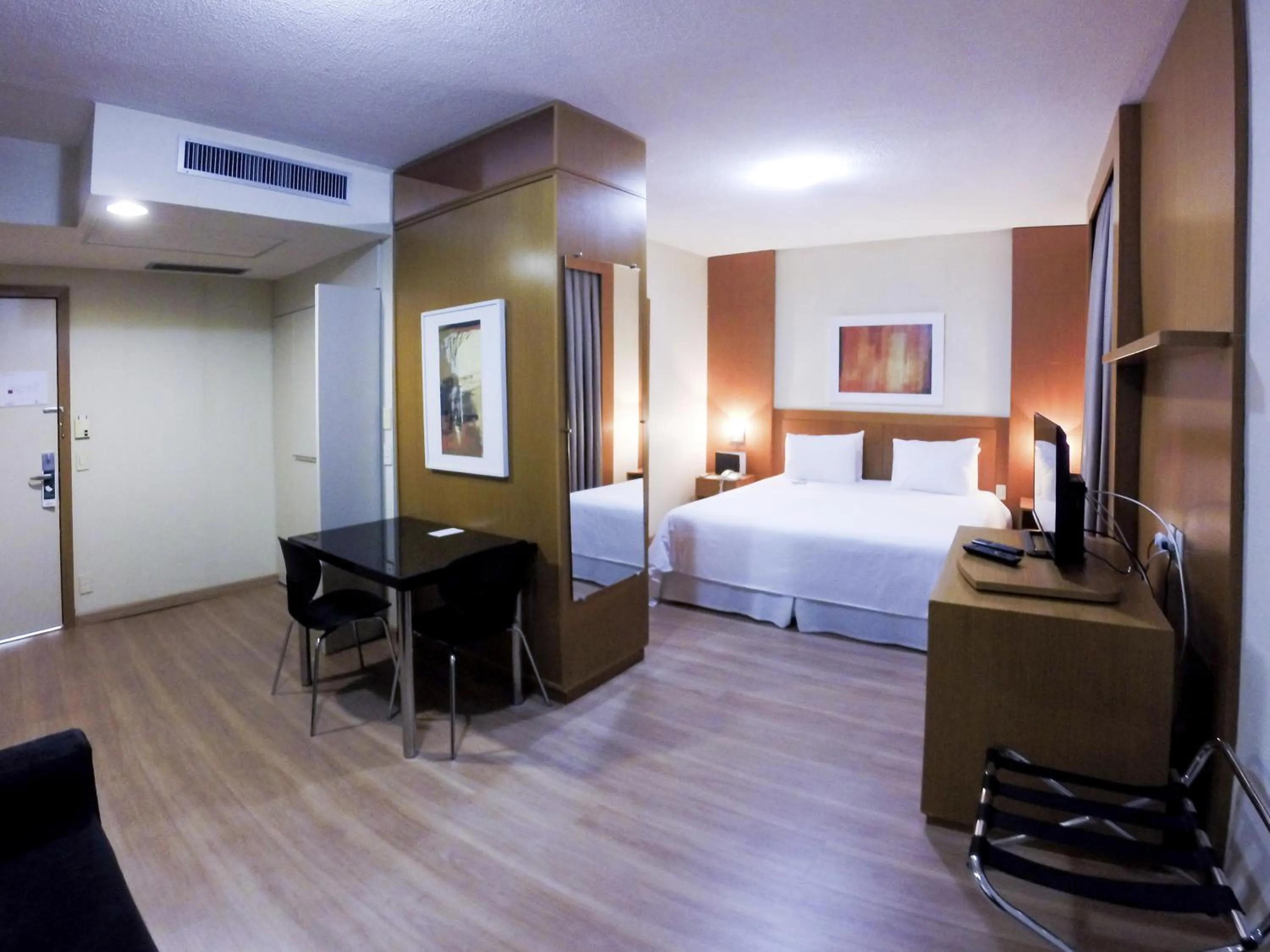 Bedroom, Bed in Nobile Suítes Uberlândia