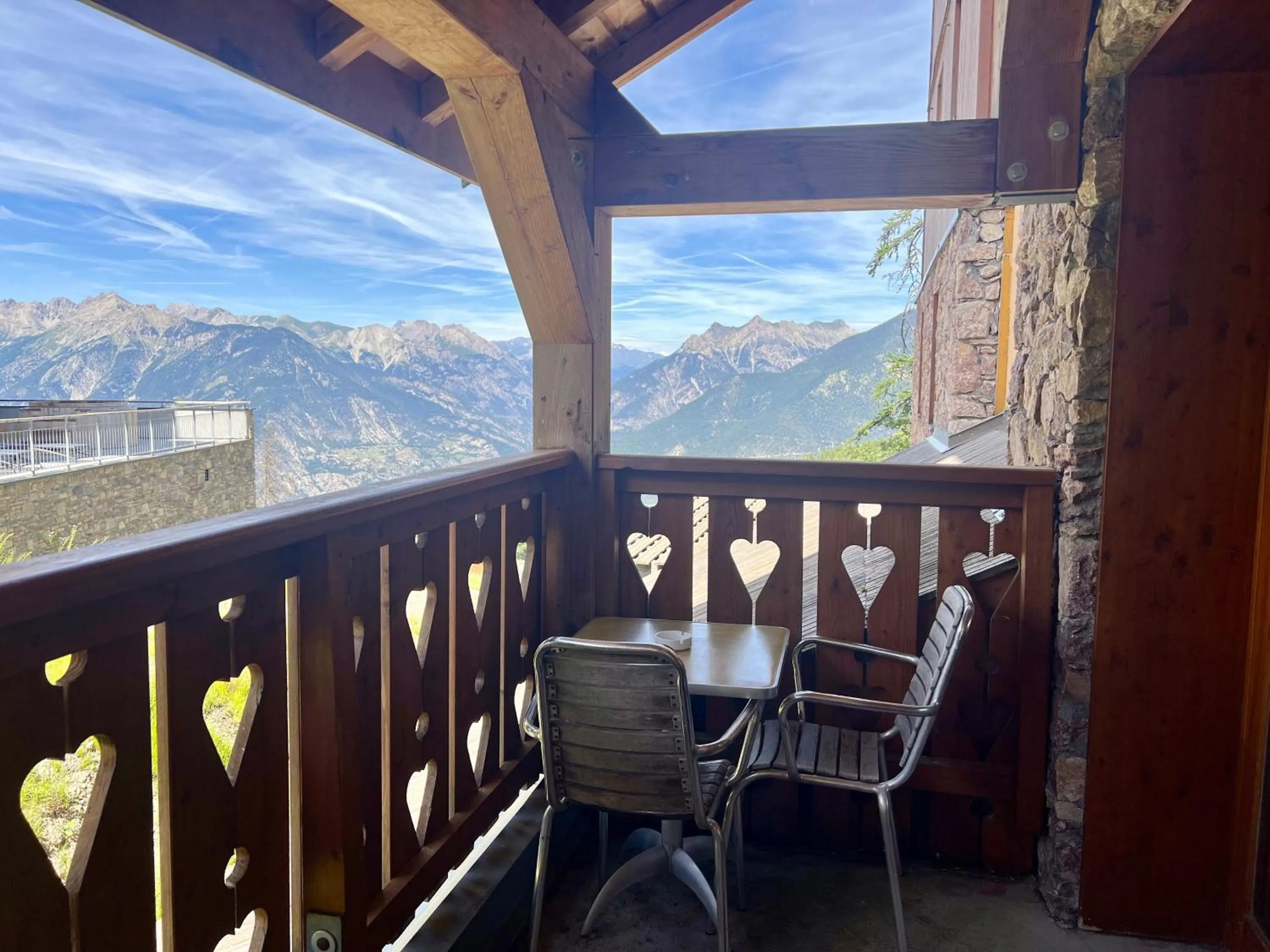 Natural landscape in RisoulSki Antarès - Piscine et Sauna