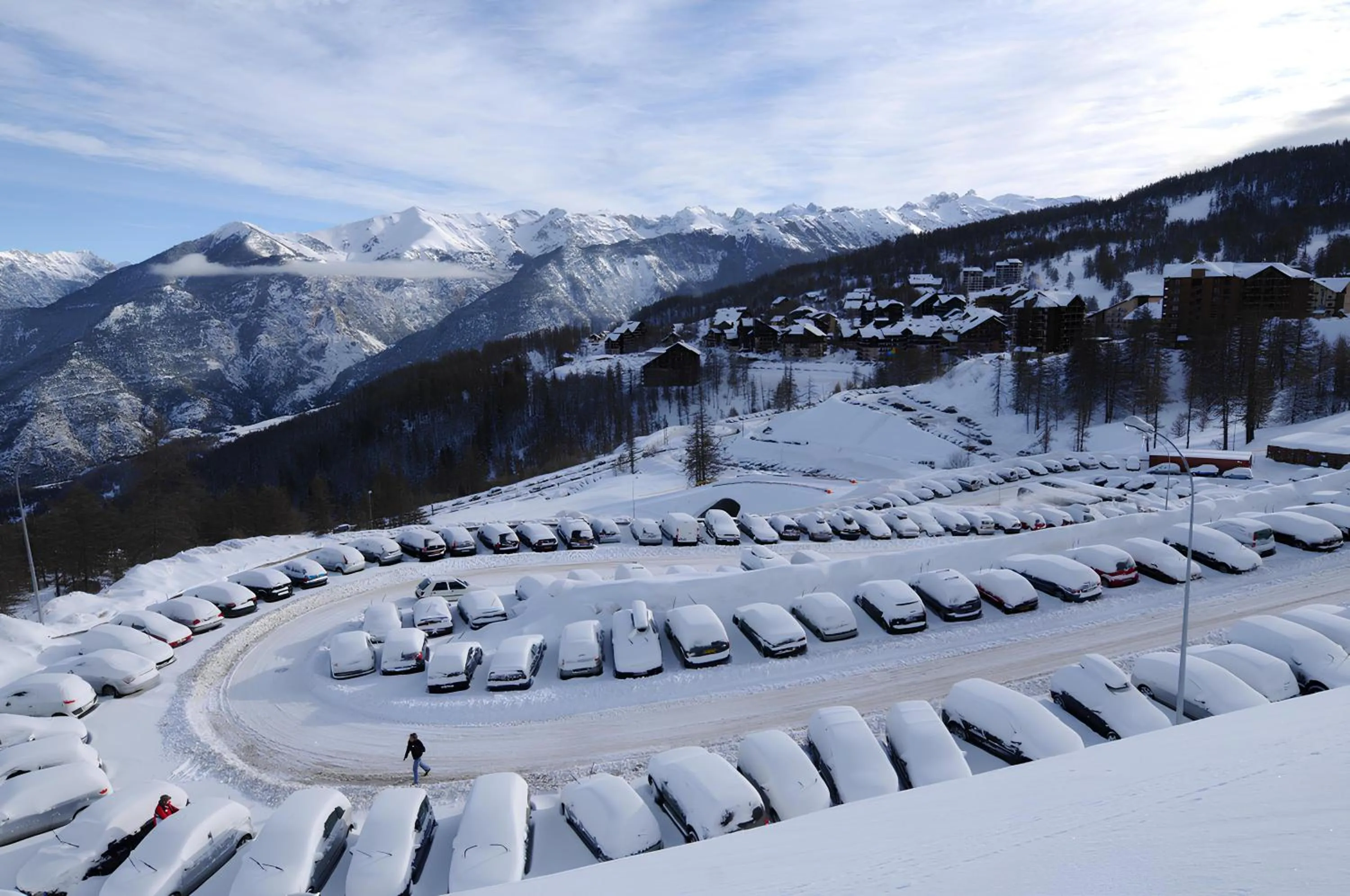 Parking in RisoulSki Antarès - Piscine et Sauna