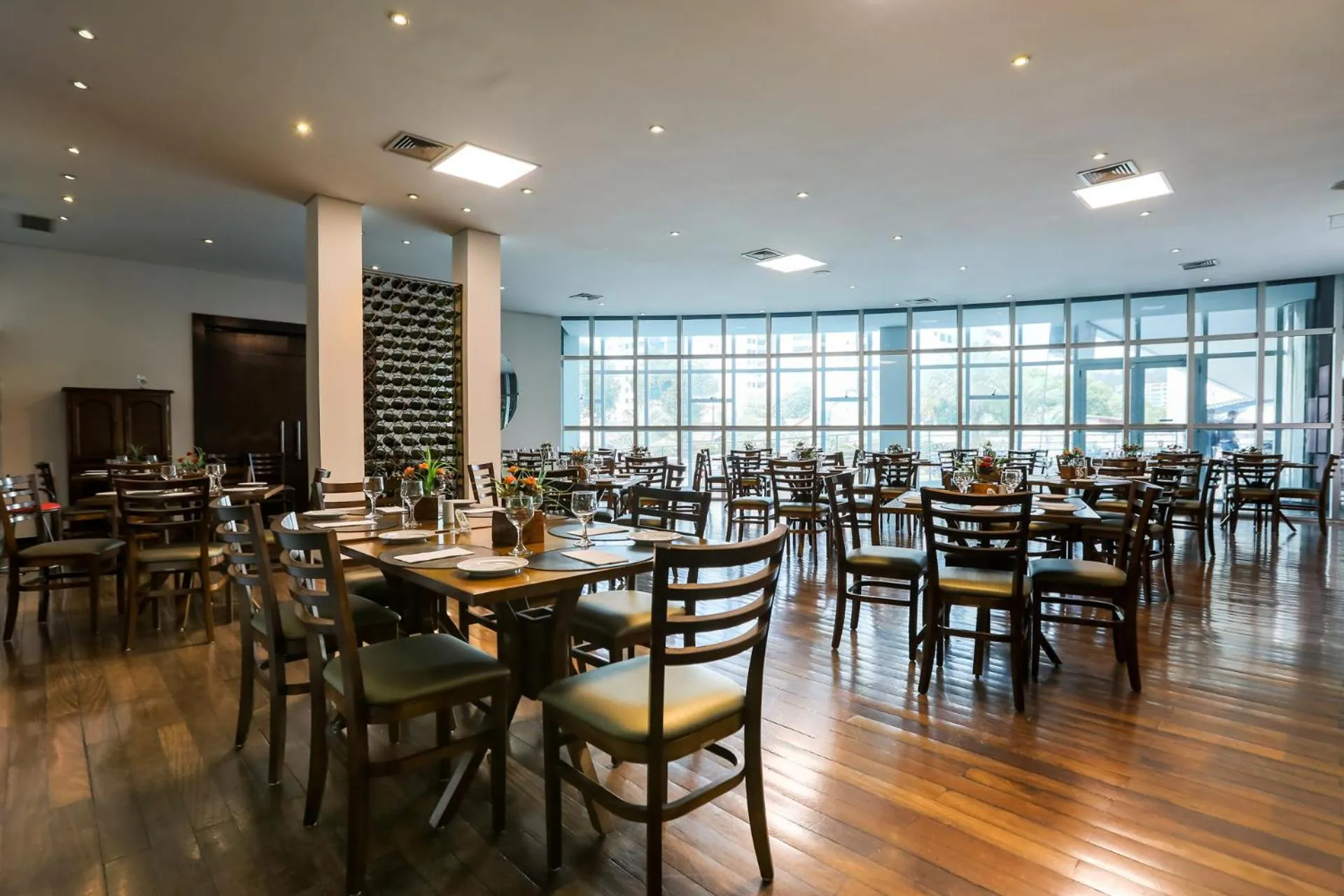 Restaurant/places to eat in San Diego Suites Ipatinga