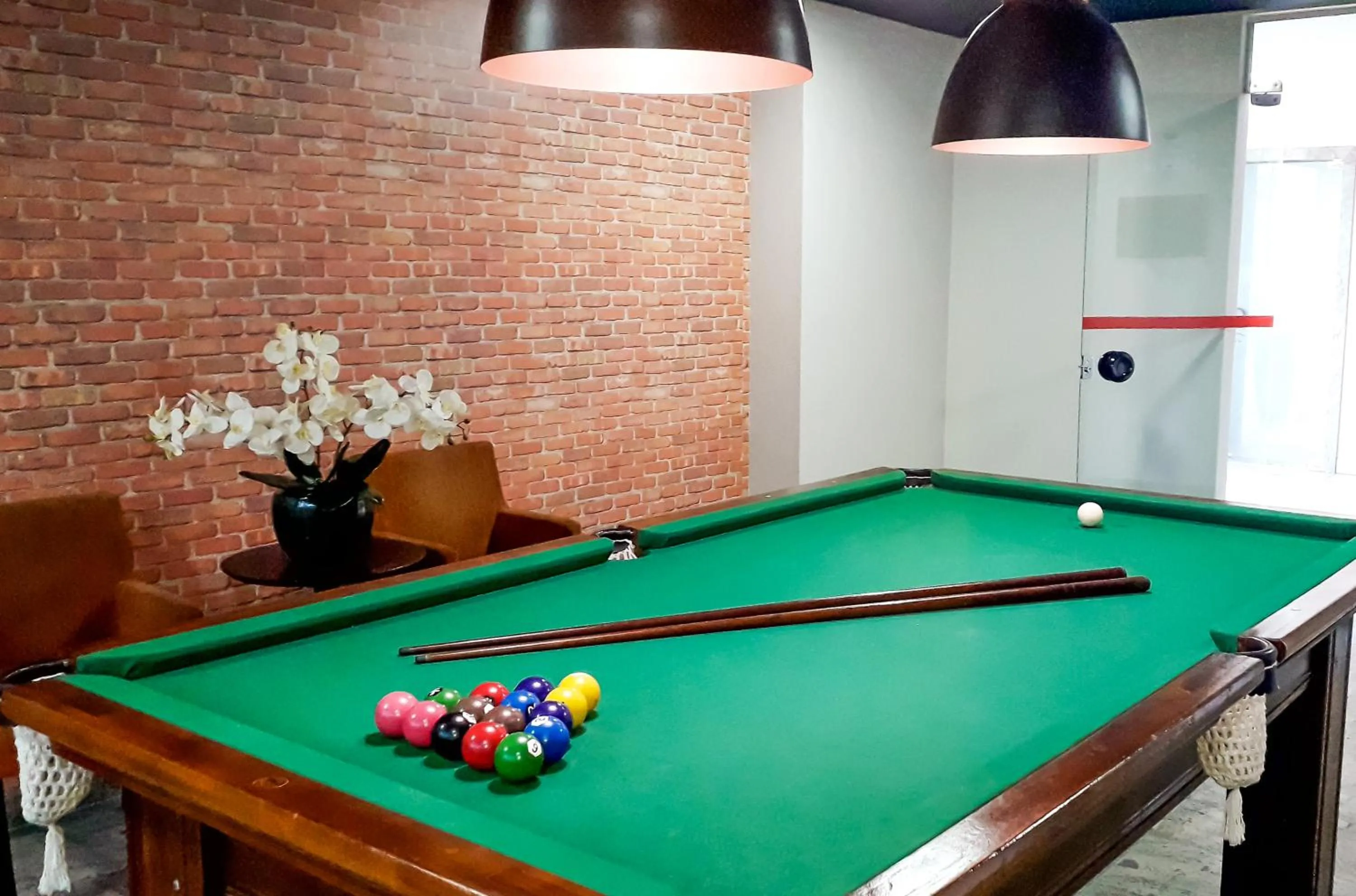 Billiard in San Diego Suites Ipatinga