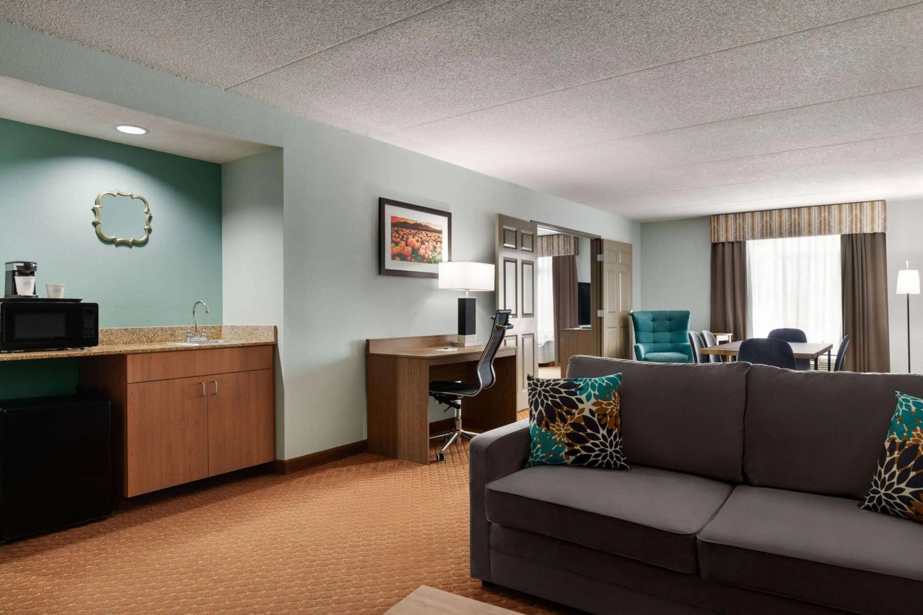 Photo of the whole room in Wingate by Wyndham Louisville East