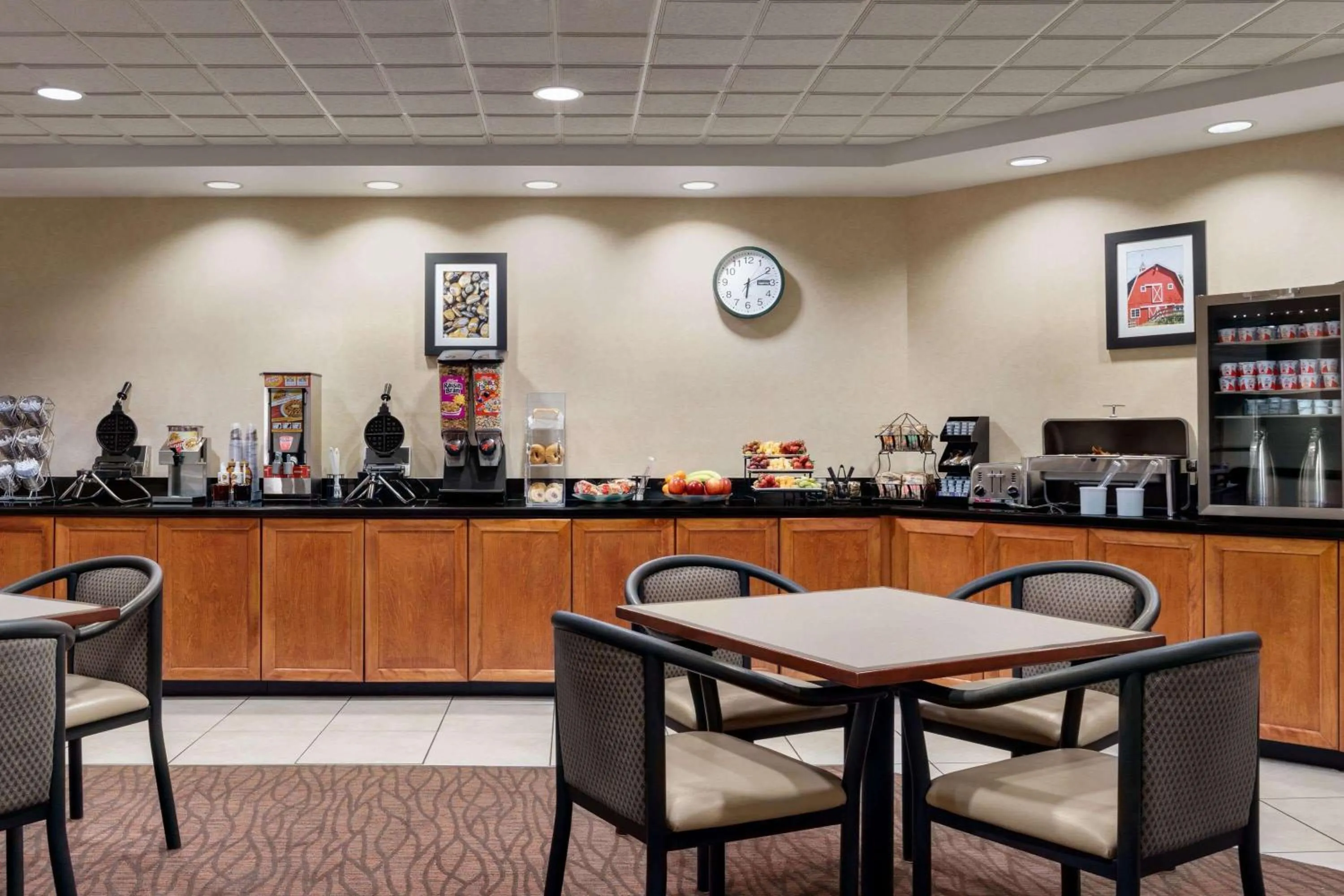 Breakfast in Wingate by Wyndham Louisville East