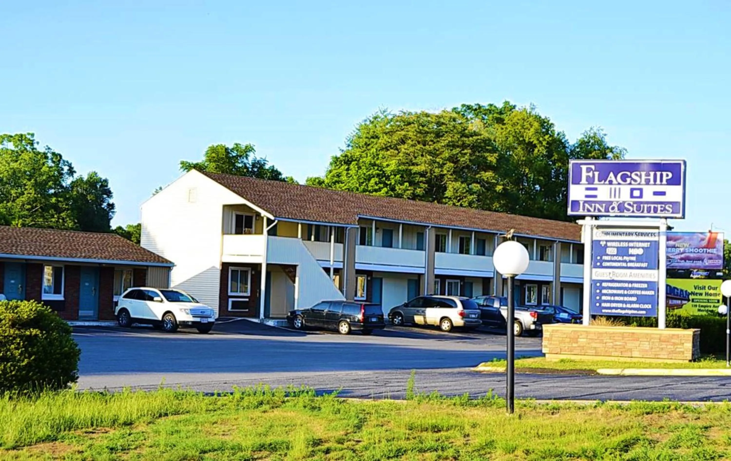 Property building in Flagship Inn & Suites