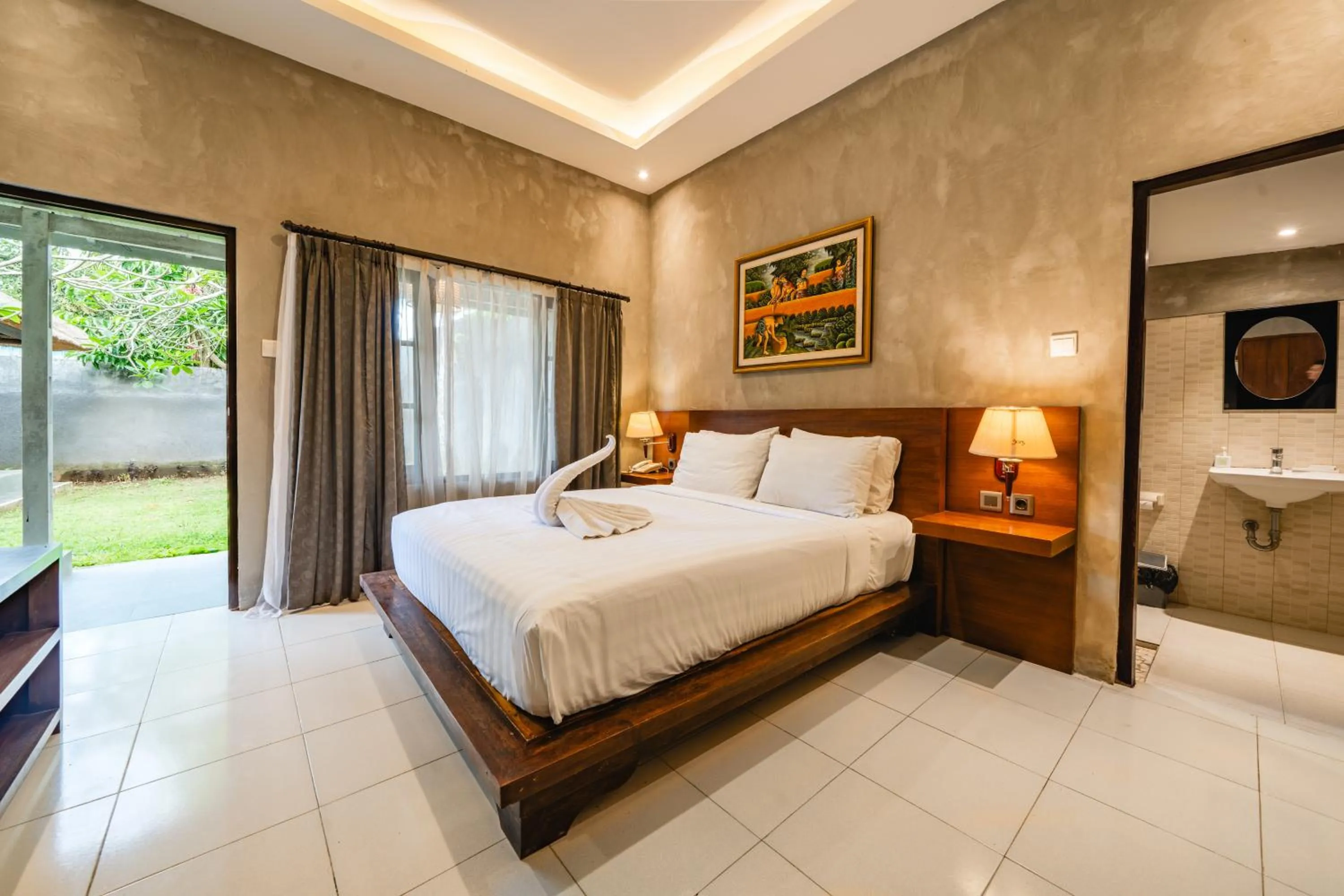 Bed in Uma Mani Villa Jimbaran